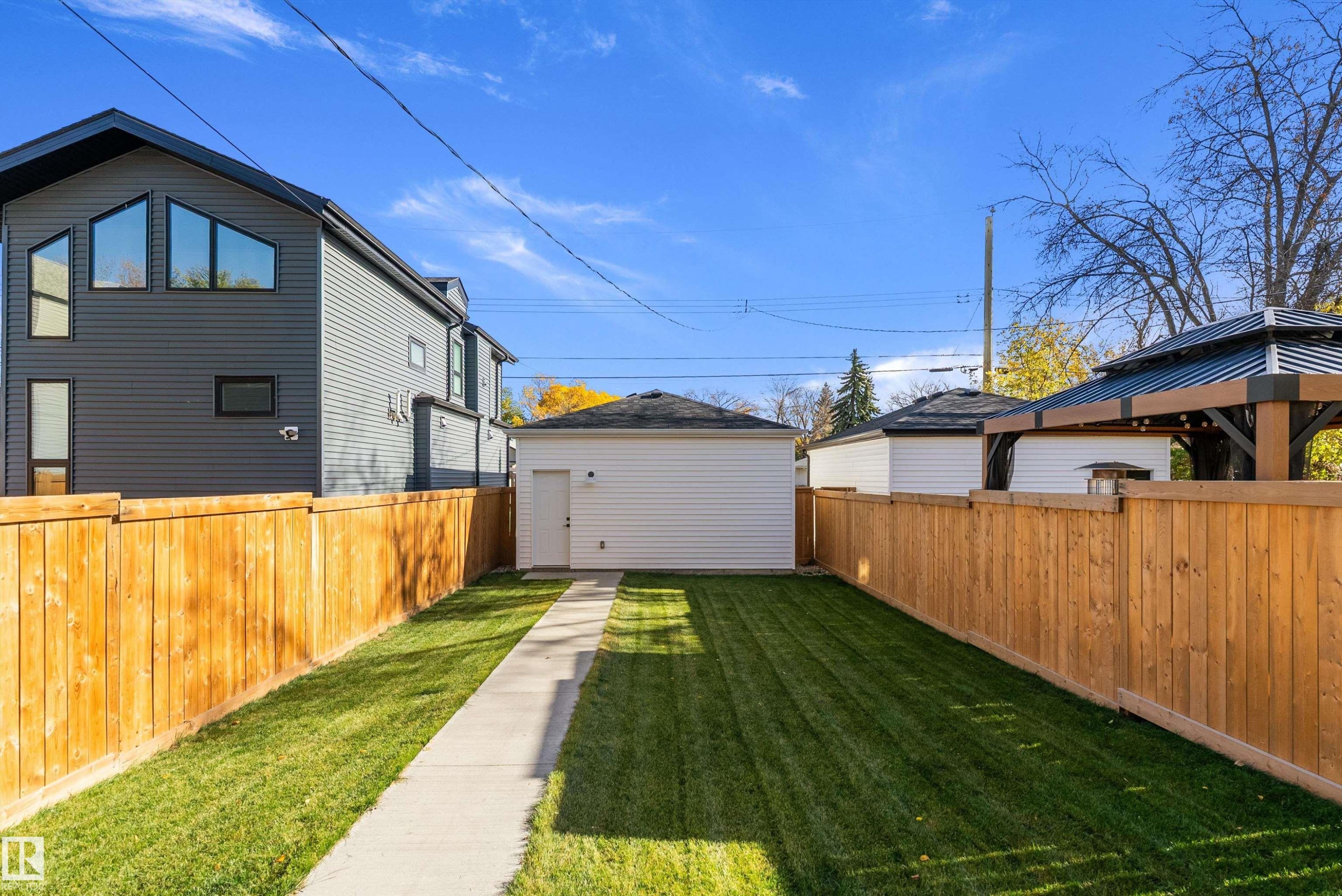 9727 153 Street Nw, Edmonton, AB