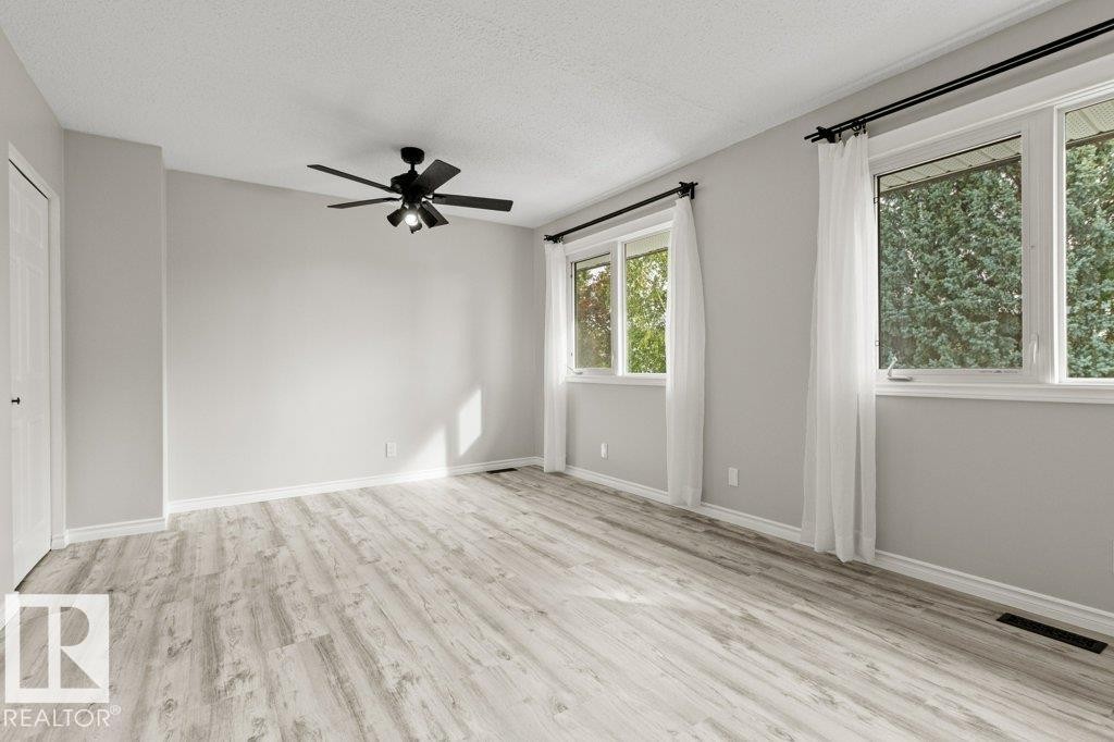 11343 22 Avenue Nw, Edmonton, AB