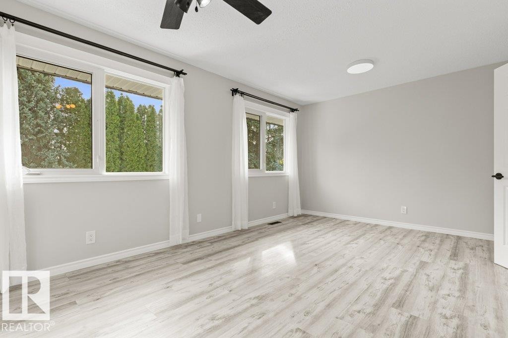 11343 22 Avenue Nw, Edmonton, AB