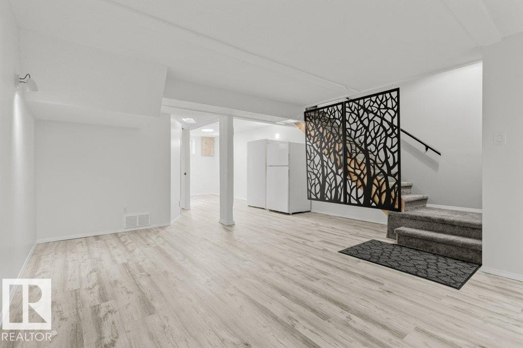 11343 22 Avenue Nw, Edmonton, AB