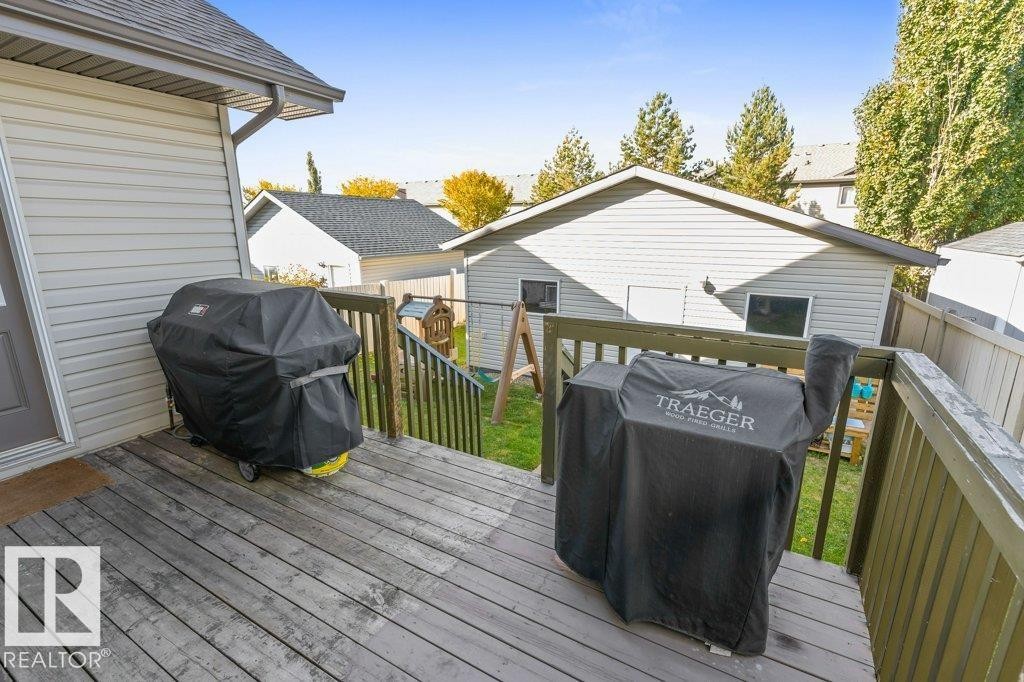 9056 Shaw Way Sw, Edmonton, AB