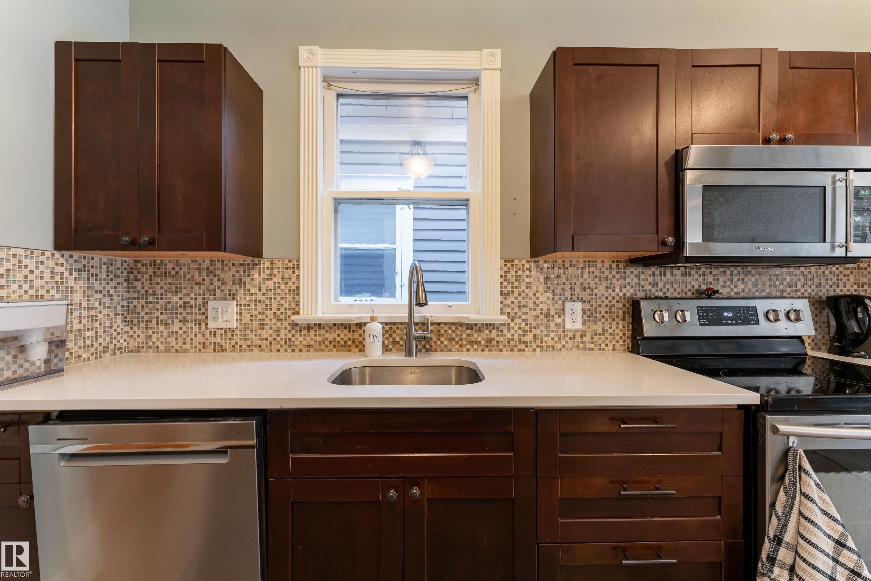 11225 127 Street Nw, Edmonton, AB