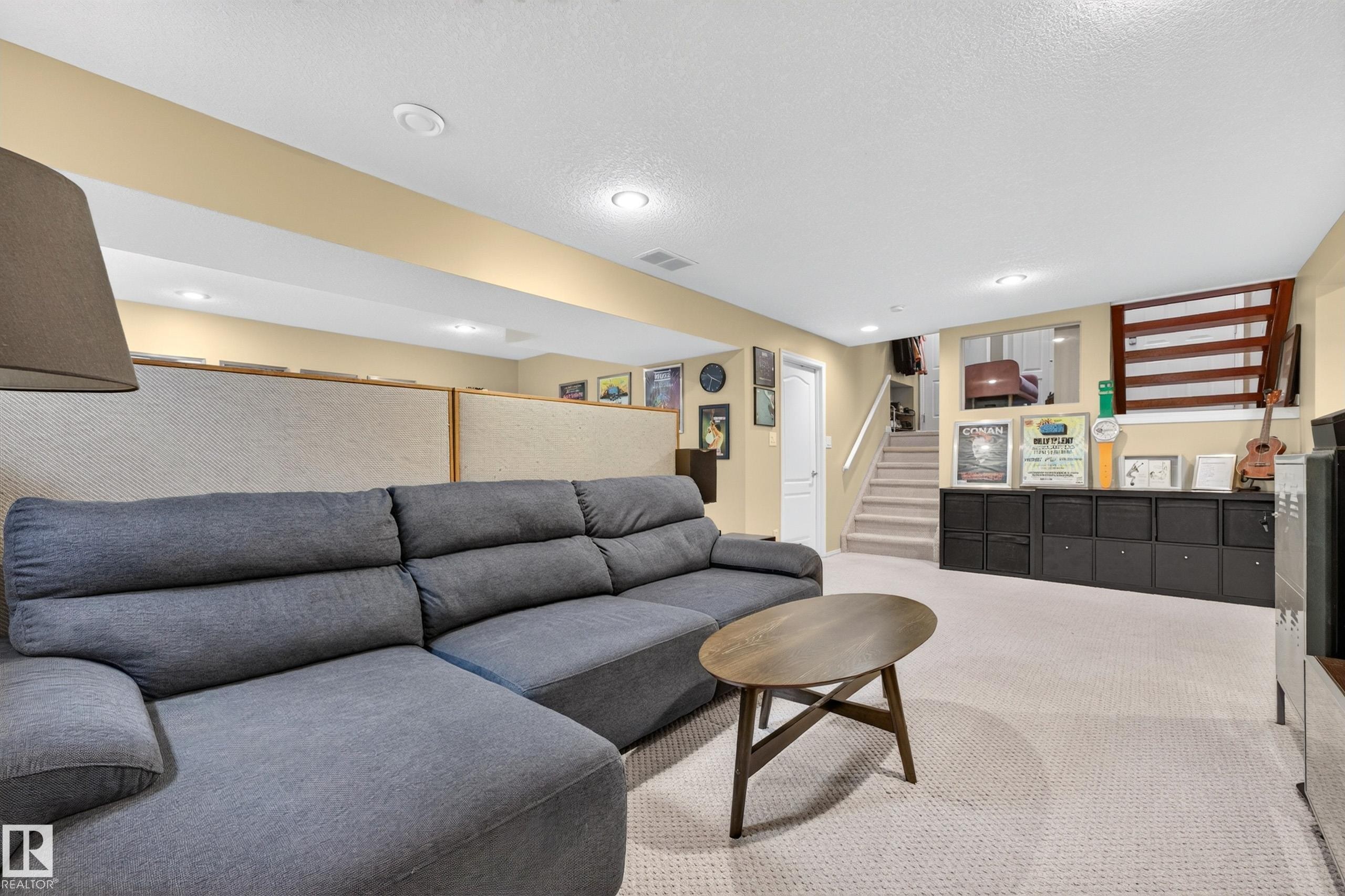 1005 Ormsby Crescent Nw, Edmonton, AB