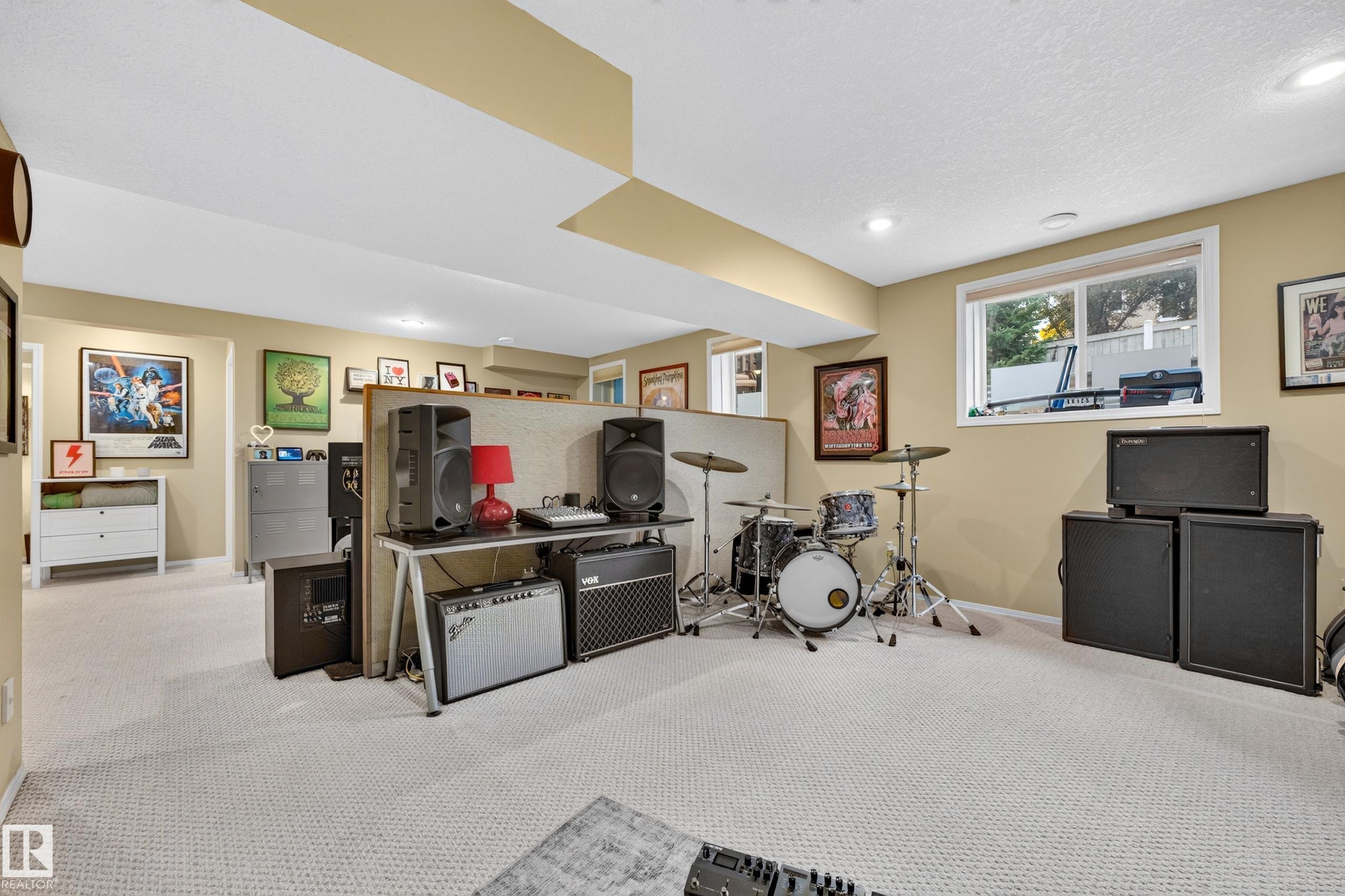 1005 Ormsby Crescent Nw, Edmonton, AB