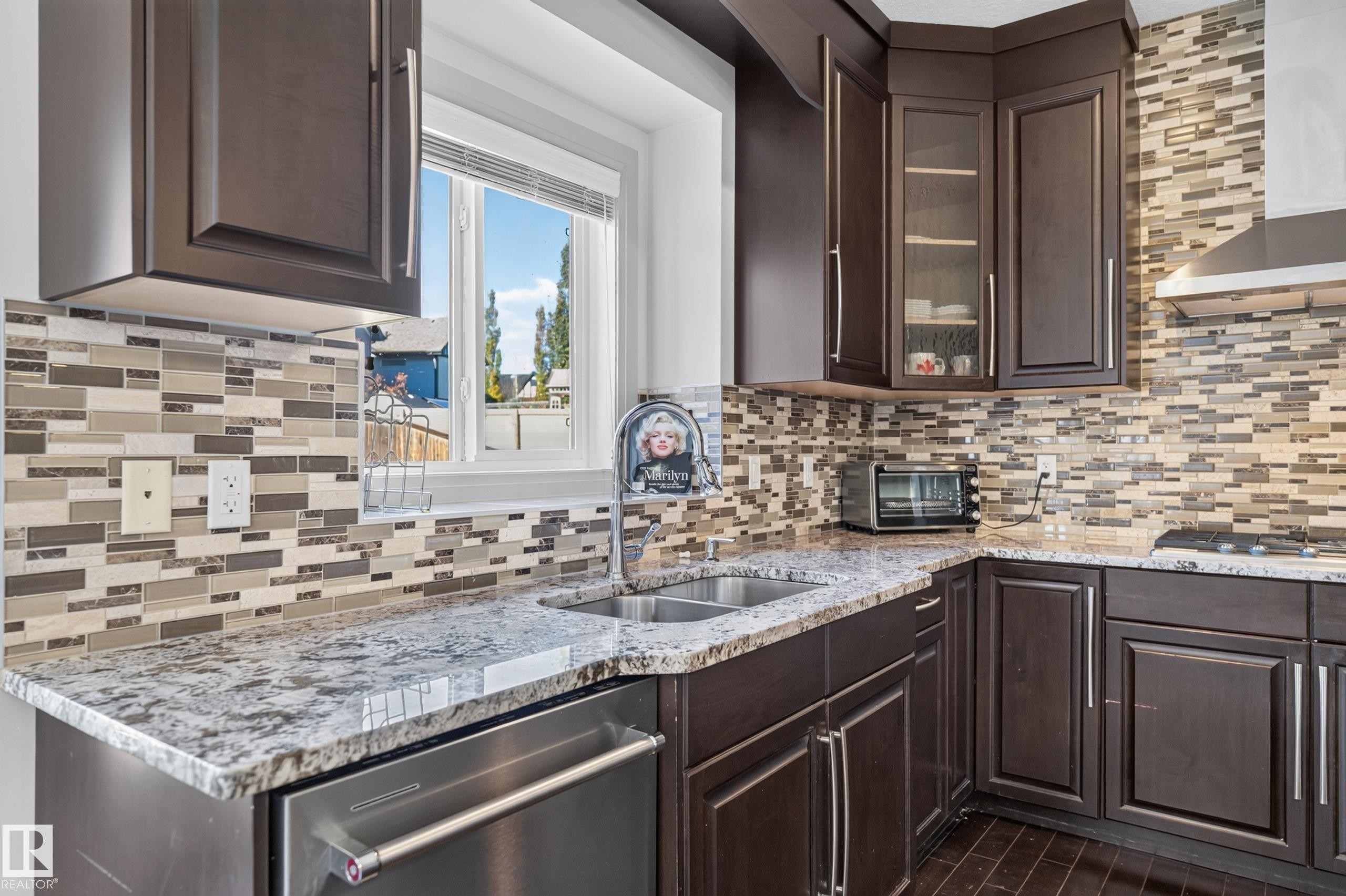 2433 Ashcraft Crescent Sw, Edmonton, AB
