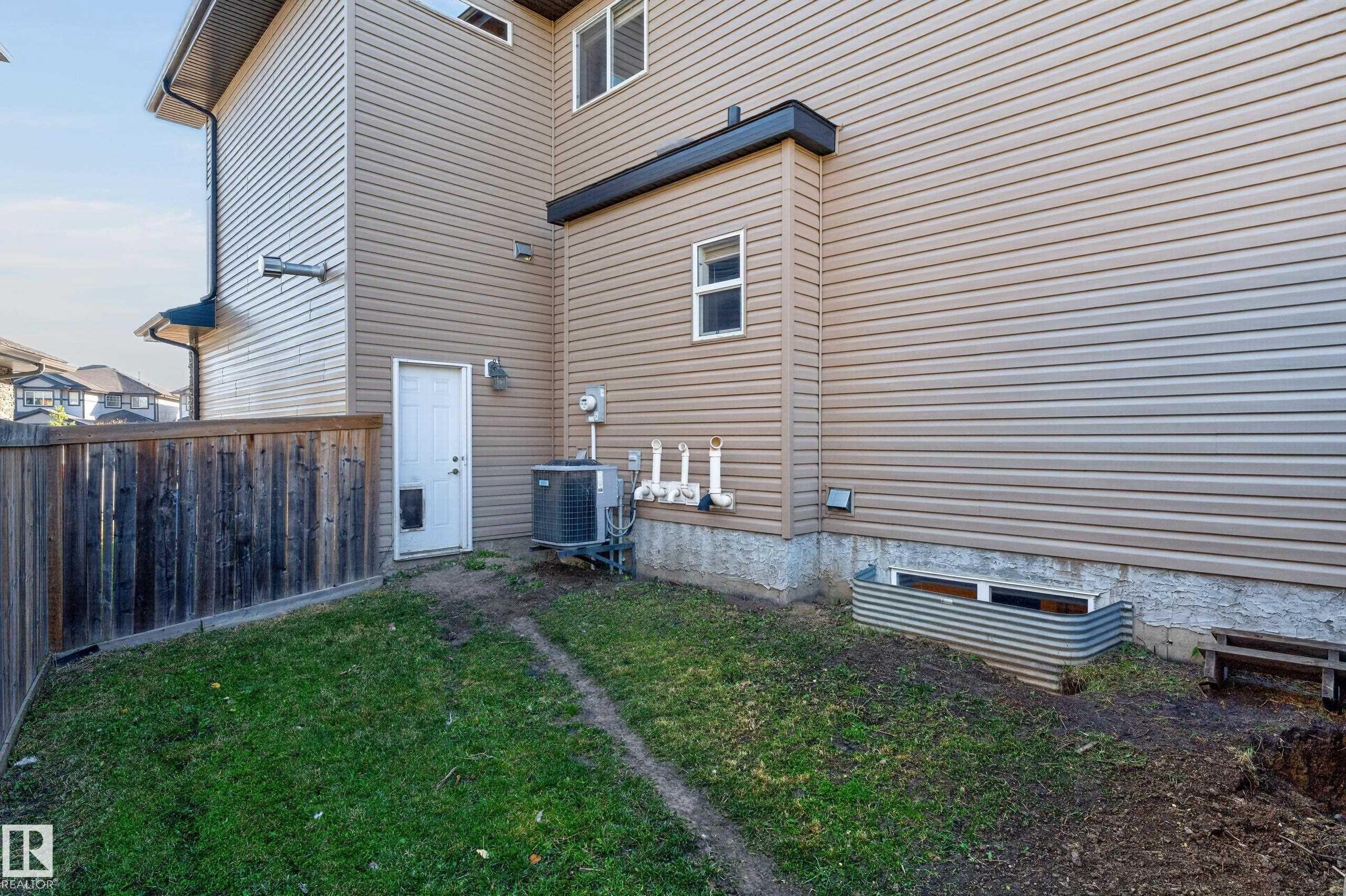 2433 Ashcraft Crescent Sw, Edmonton, AB
