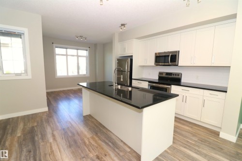 #77 600 BELLEROSE DR  St. Albert, AB T8N 7T5