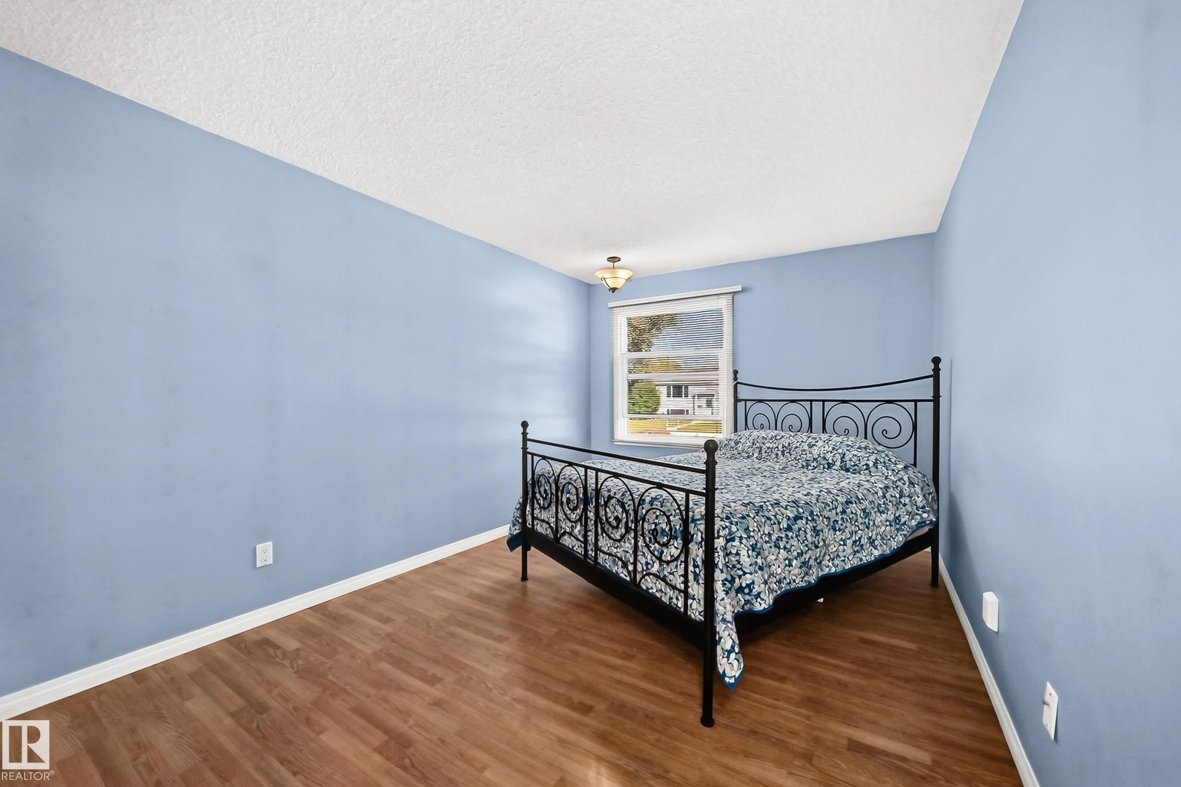9828 164 Street Nw, Edmonton, AB