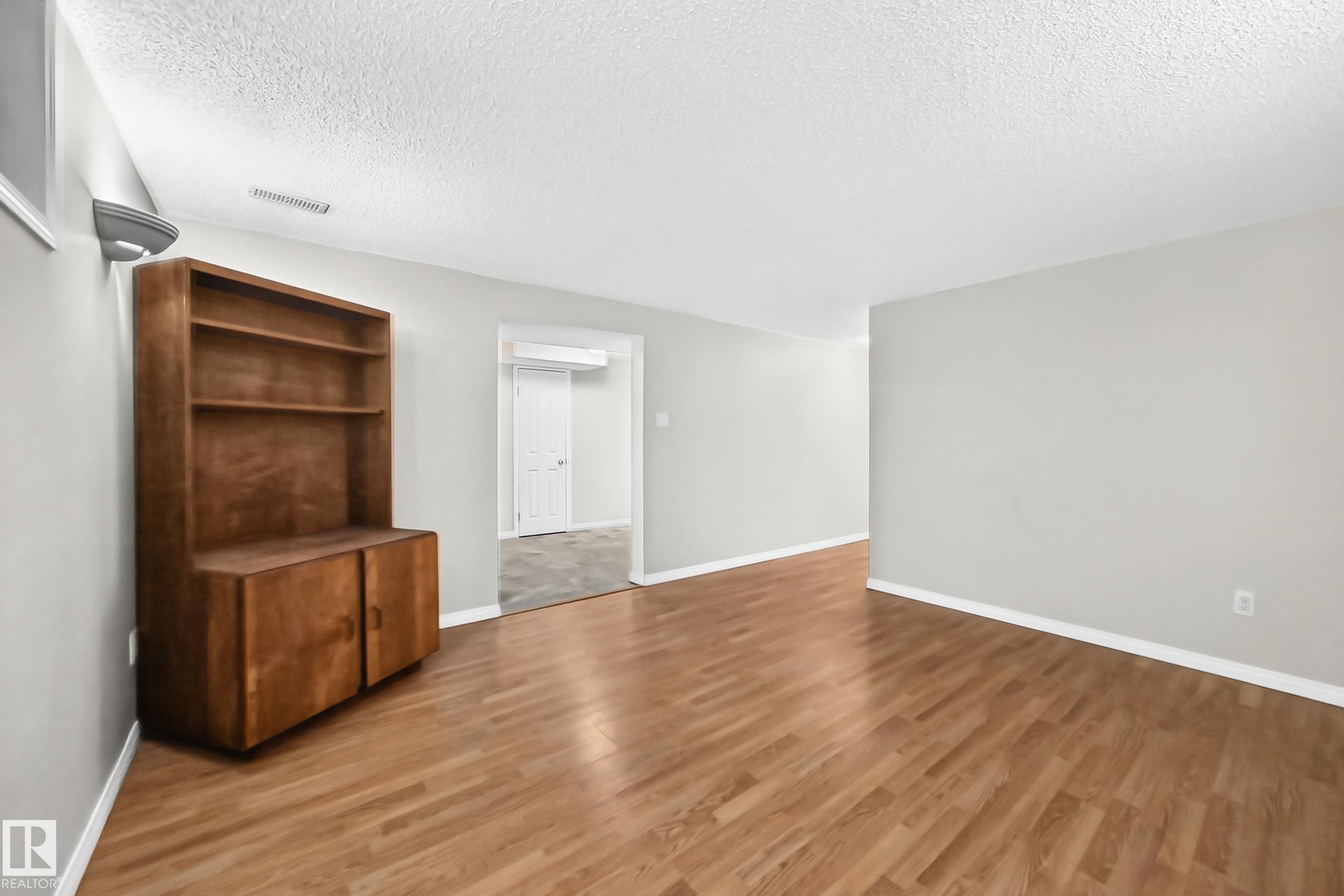 9828 164 Street Nw, Edmonton, AB