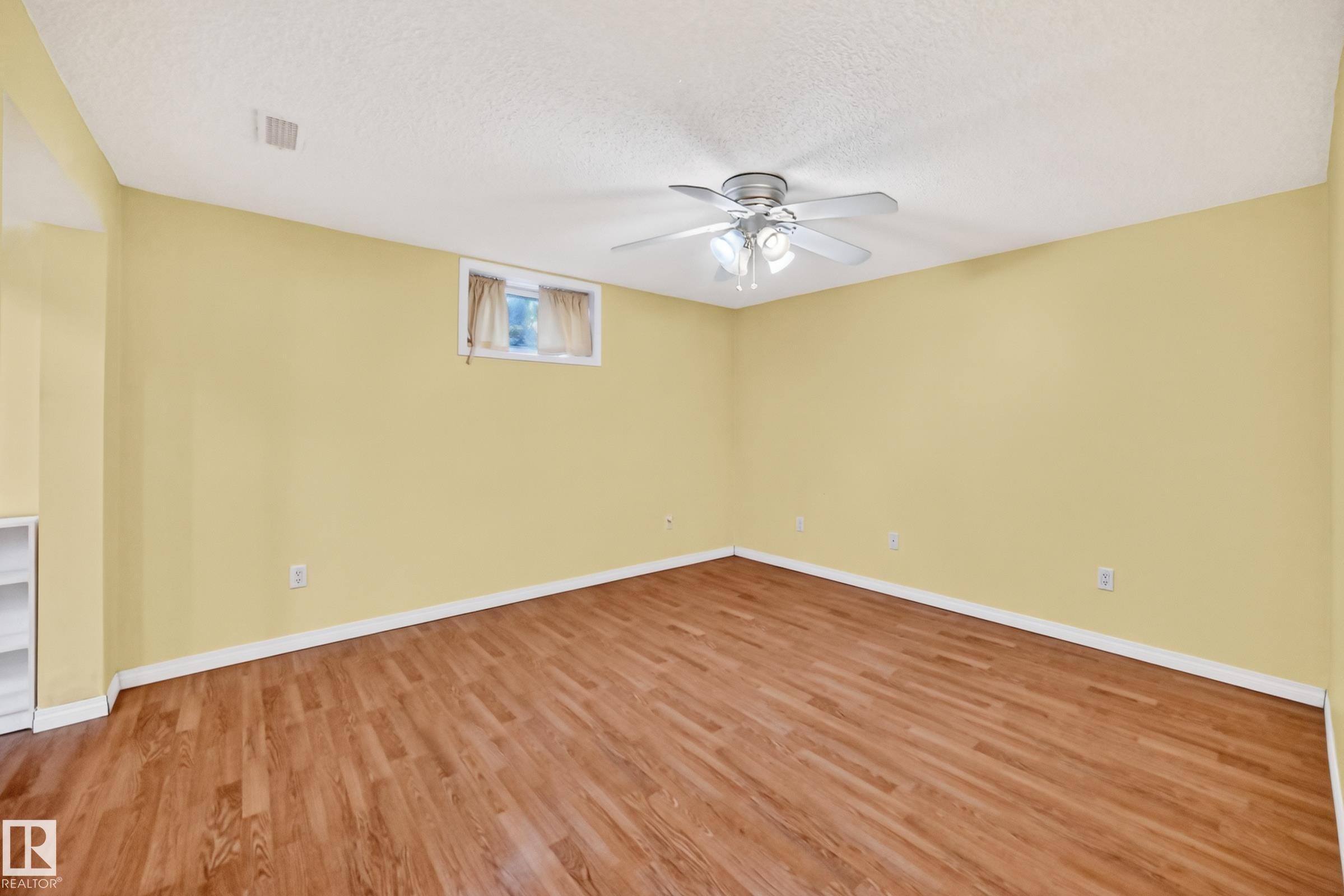 9828 164 Street Nw, Edmonton, AB