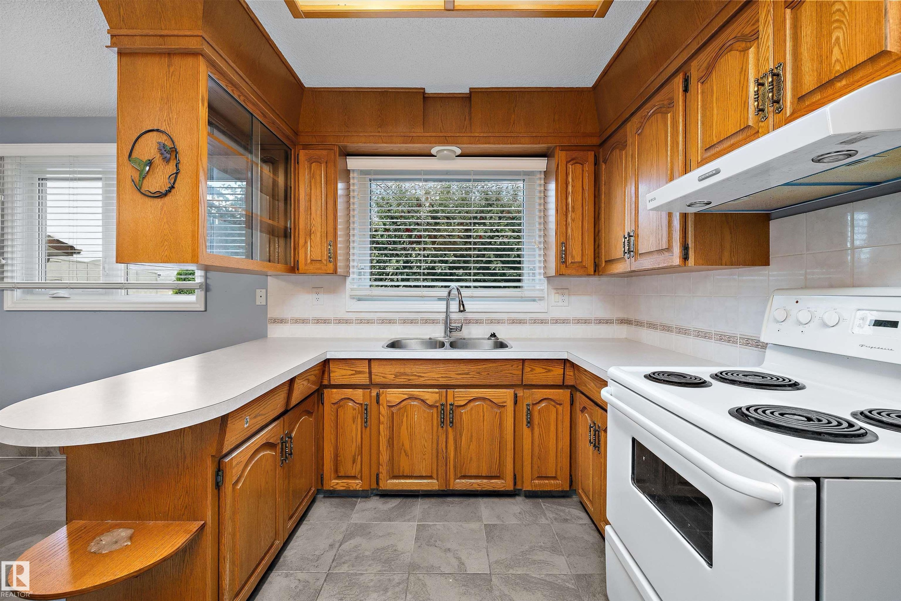 13304 73 Street Nw, Edmonton, AB