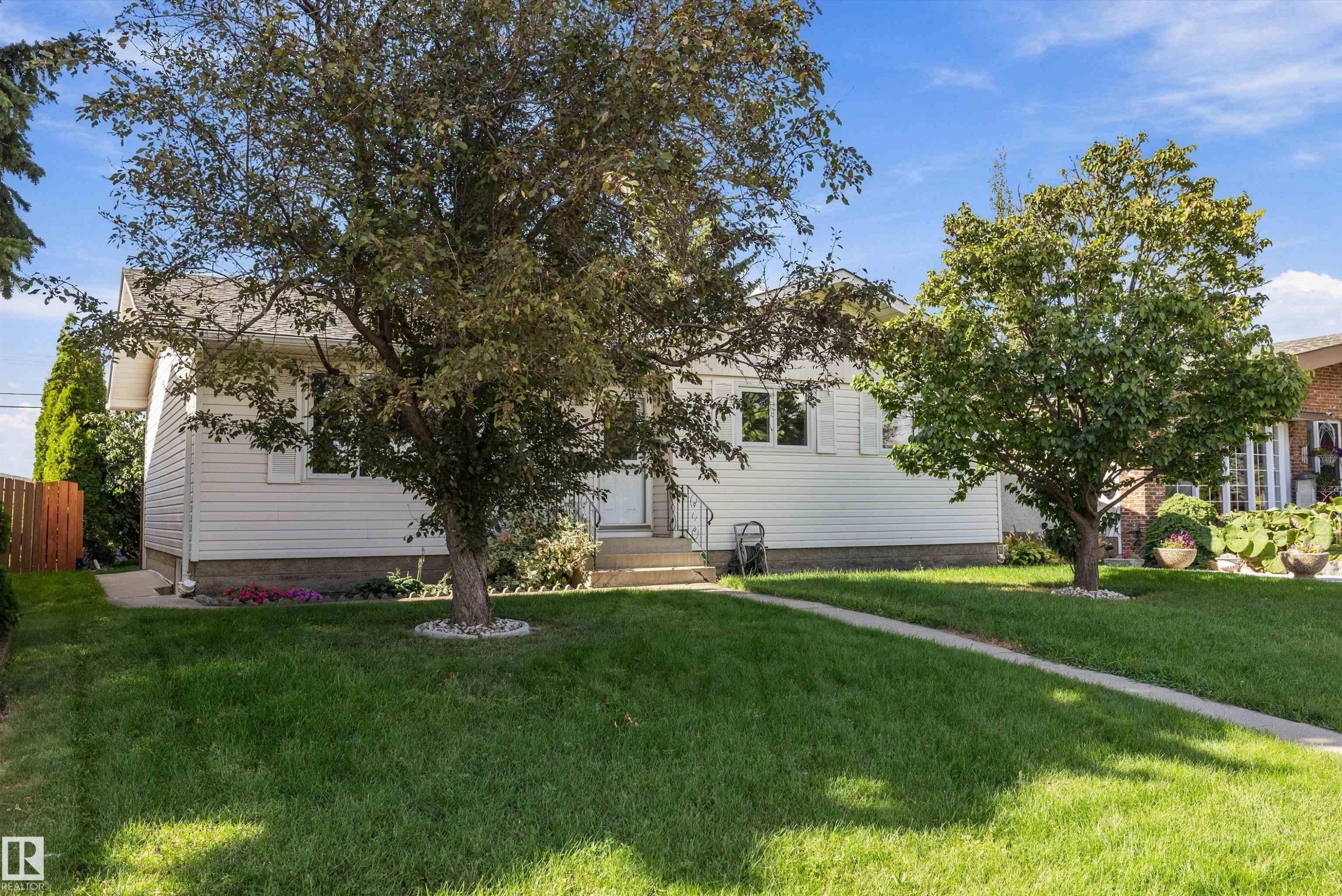 13304 73 Street Nw, Edmonton, AB