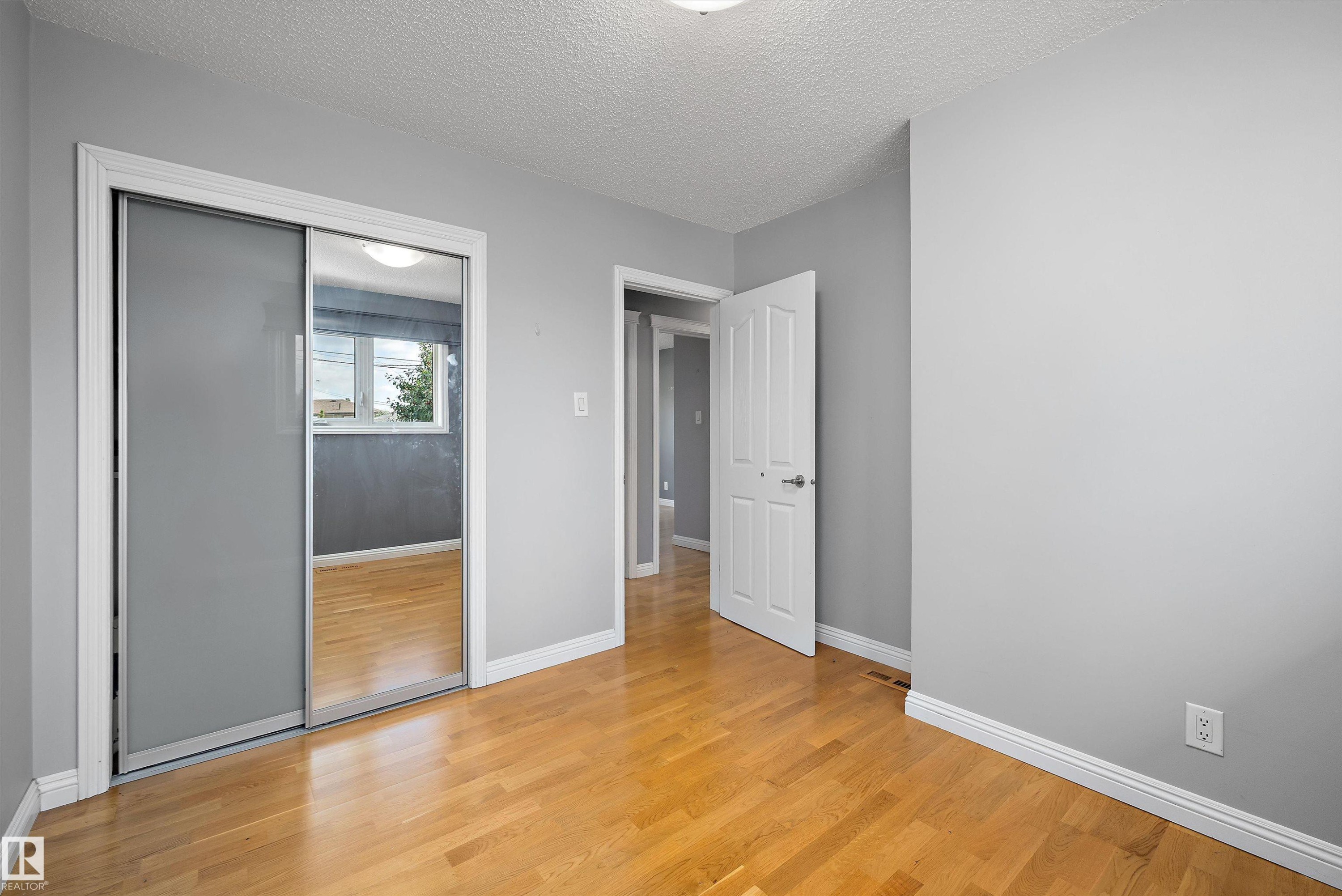13304 73 Street Nw, Edmonton, AB