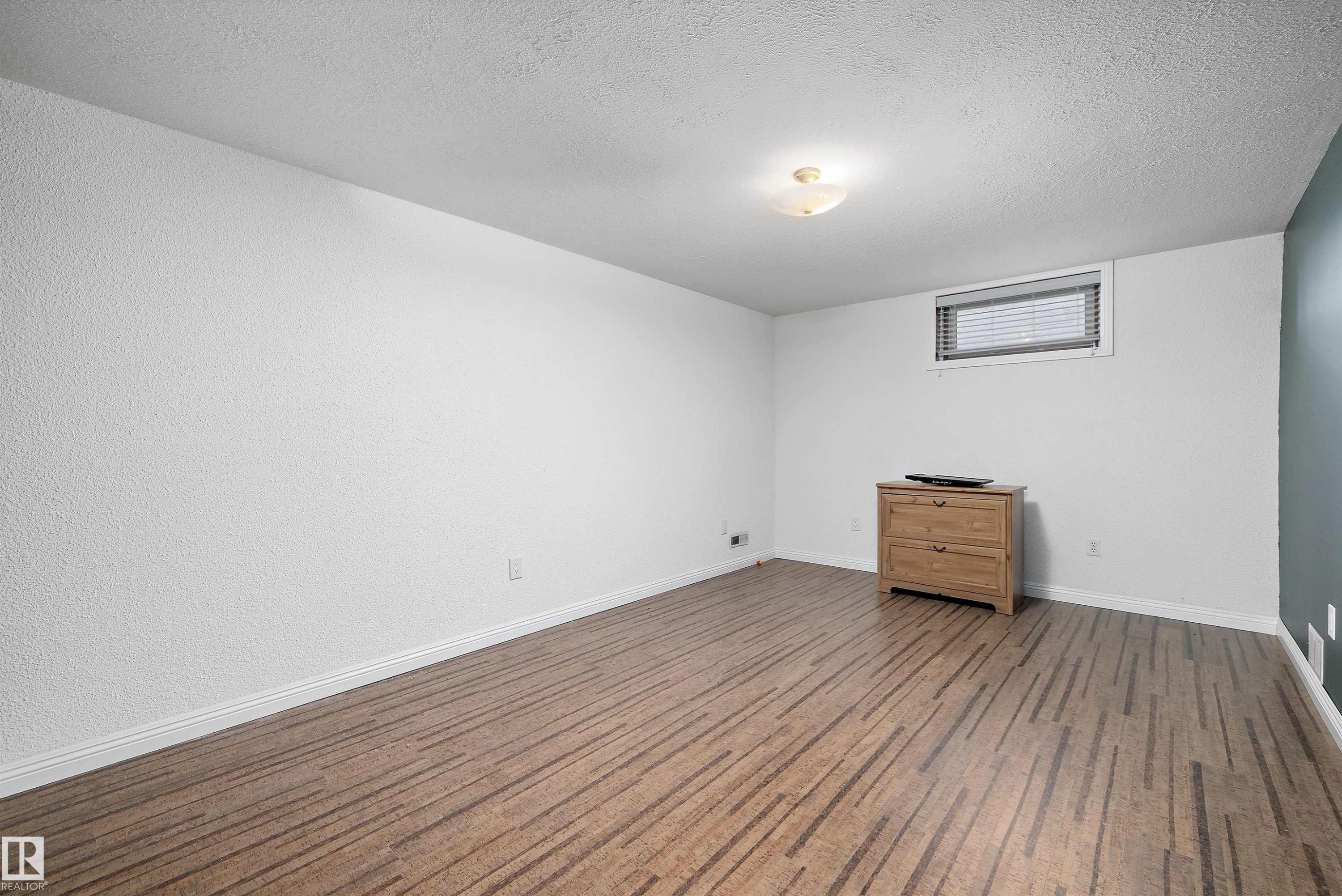 13304 73 Street Nw, Edmonton, AB