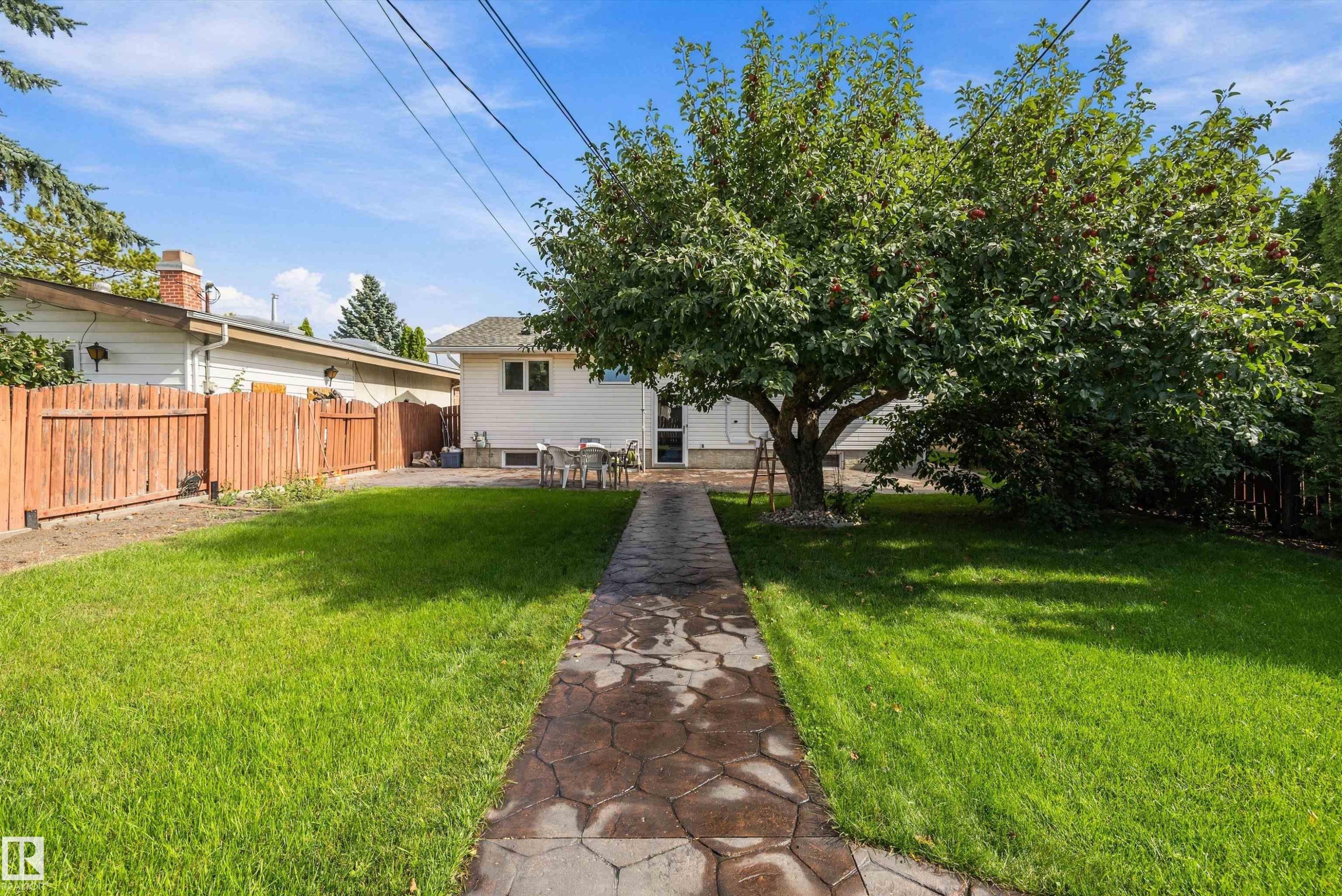 13304 73 Street Nw, Edmonton, AB