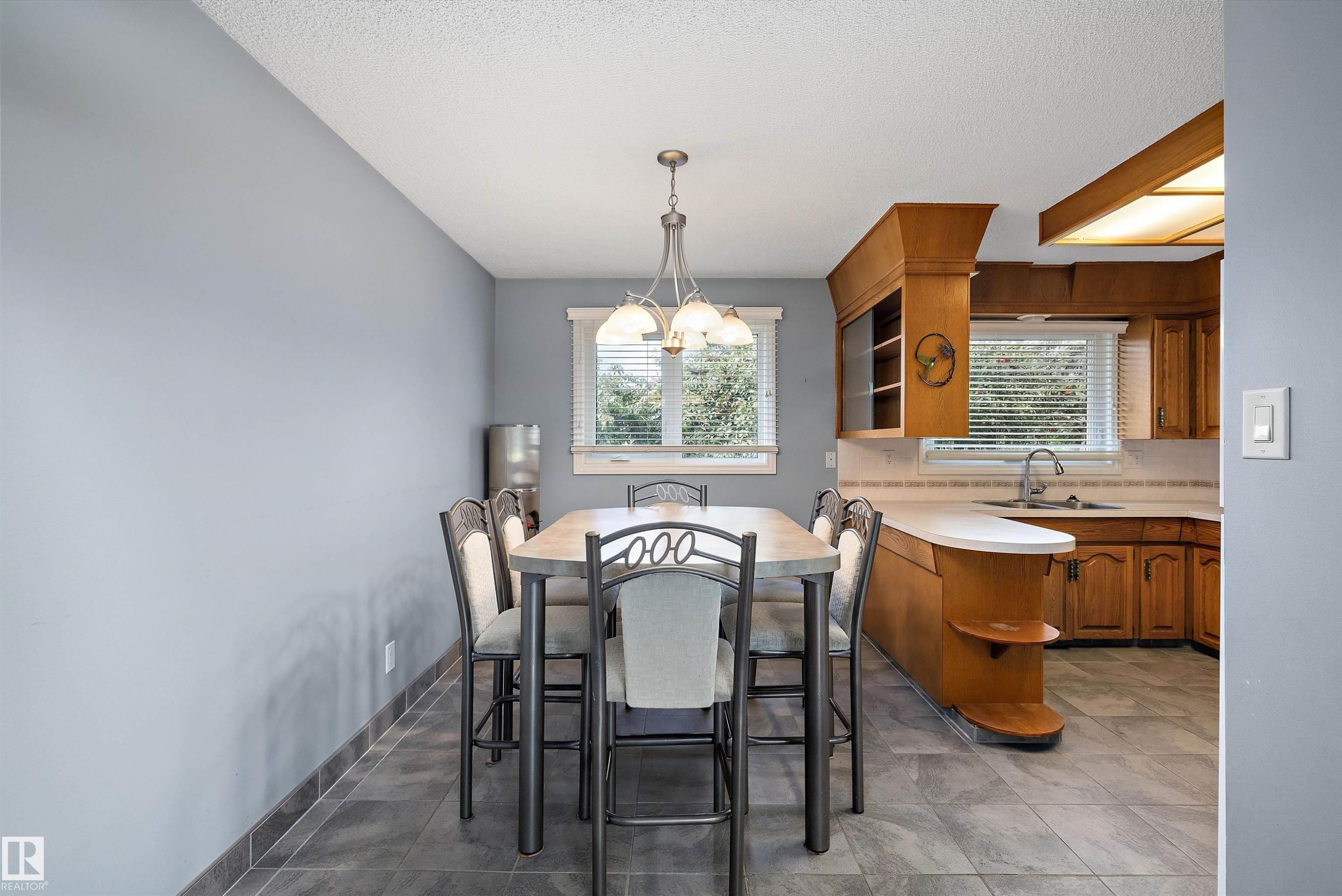 13304 73 Street Nw, Edmonton, AB