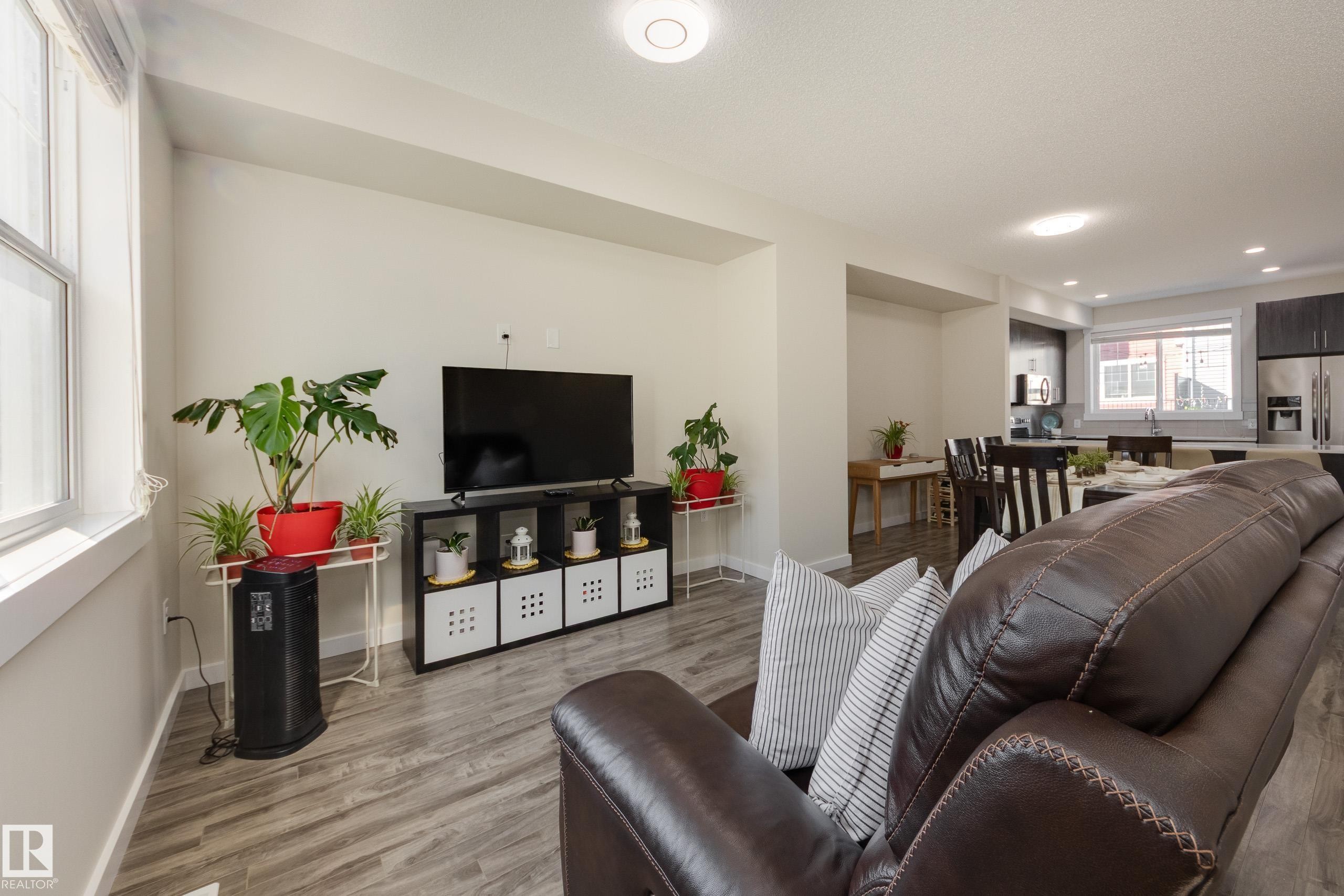 #102 903 Crystallina Nera Wy Nw, Edmonton, AB