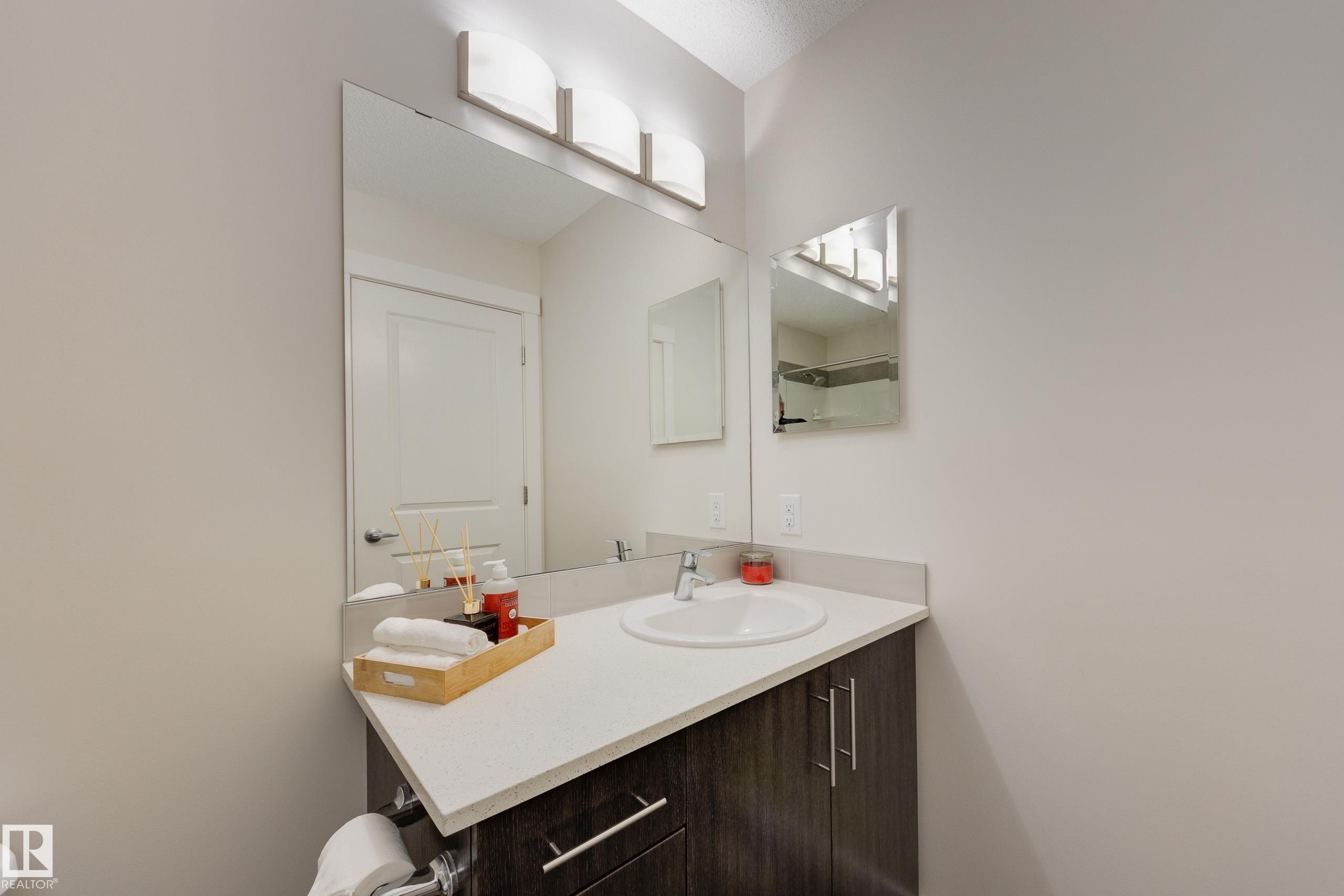 #102 903 Crystallina Nera Wy Nw, Edmonton, AB
