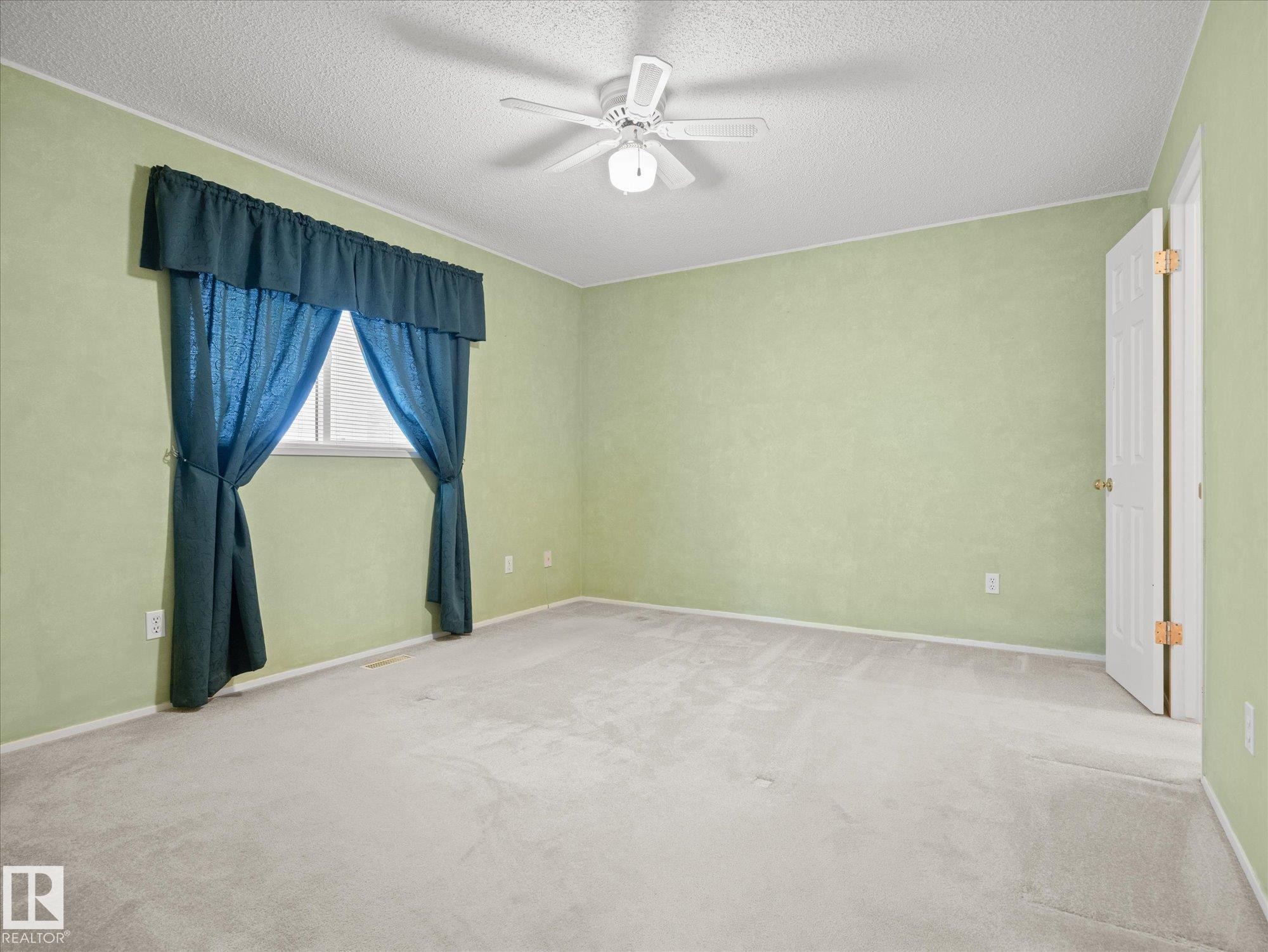 12840 147 Avenue Nw, Edmonton, AB