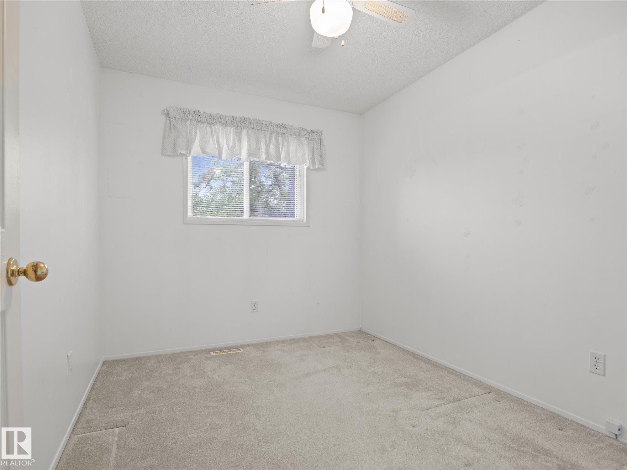 12840 147 Avenue Nw, Edmonton, AB