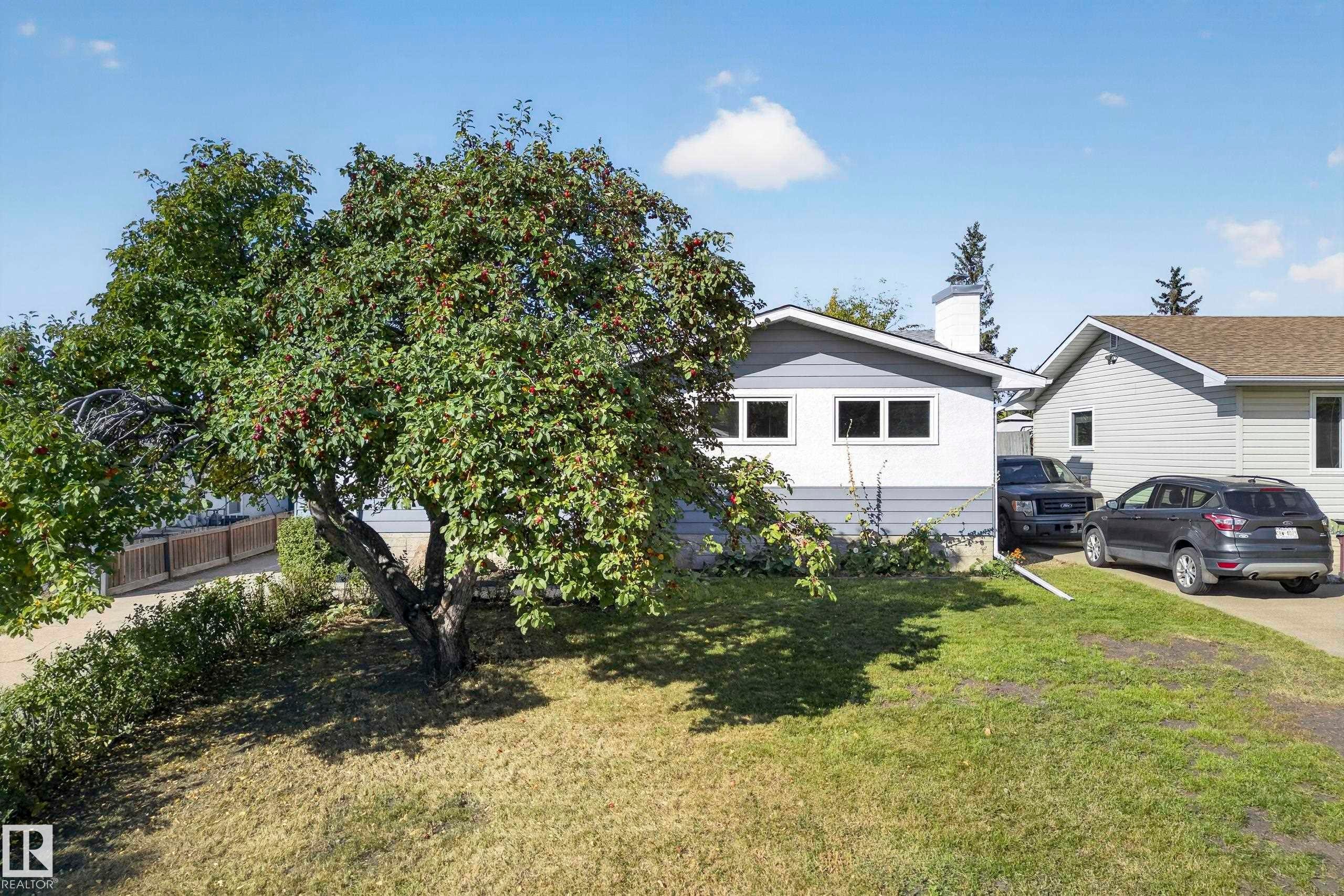 25 Milburn Crescent, Sherwood Park, AB