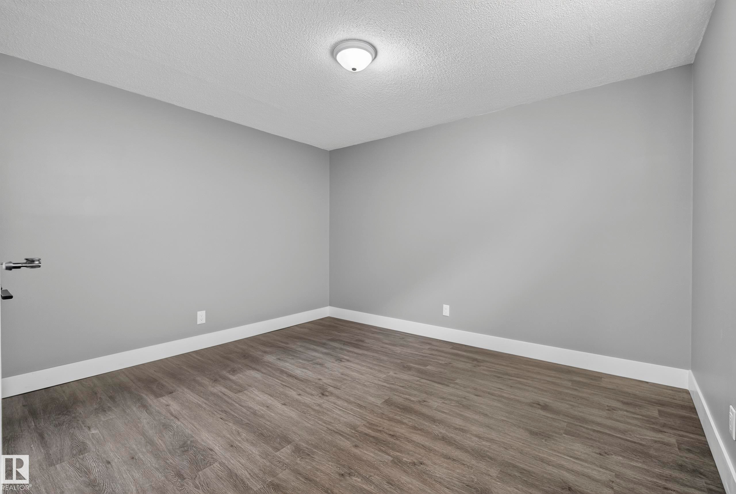 25 Milburn Crescent, Sherwood Park, AB