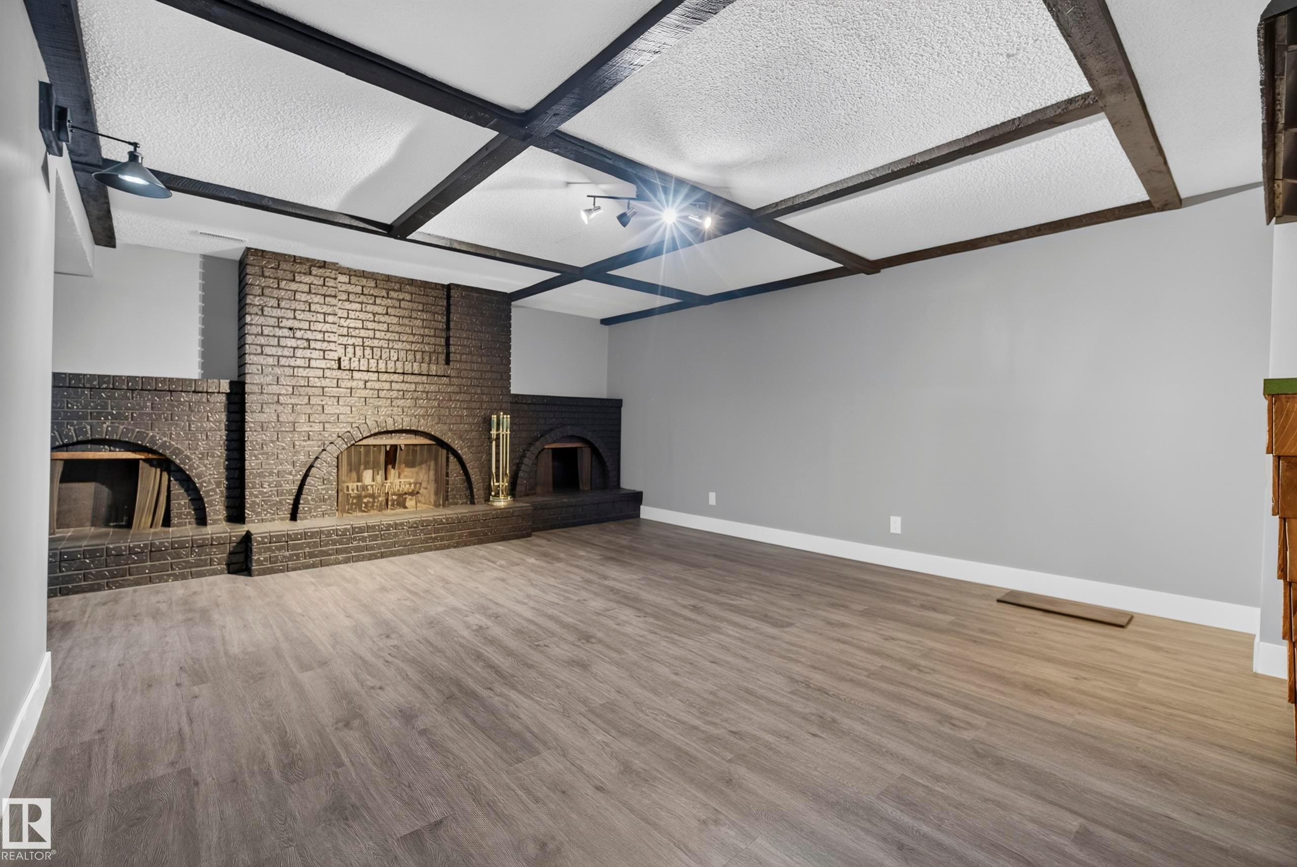 25 Milburn Crescent, Sherwood Park, AB