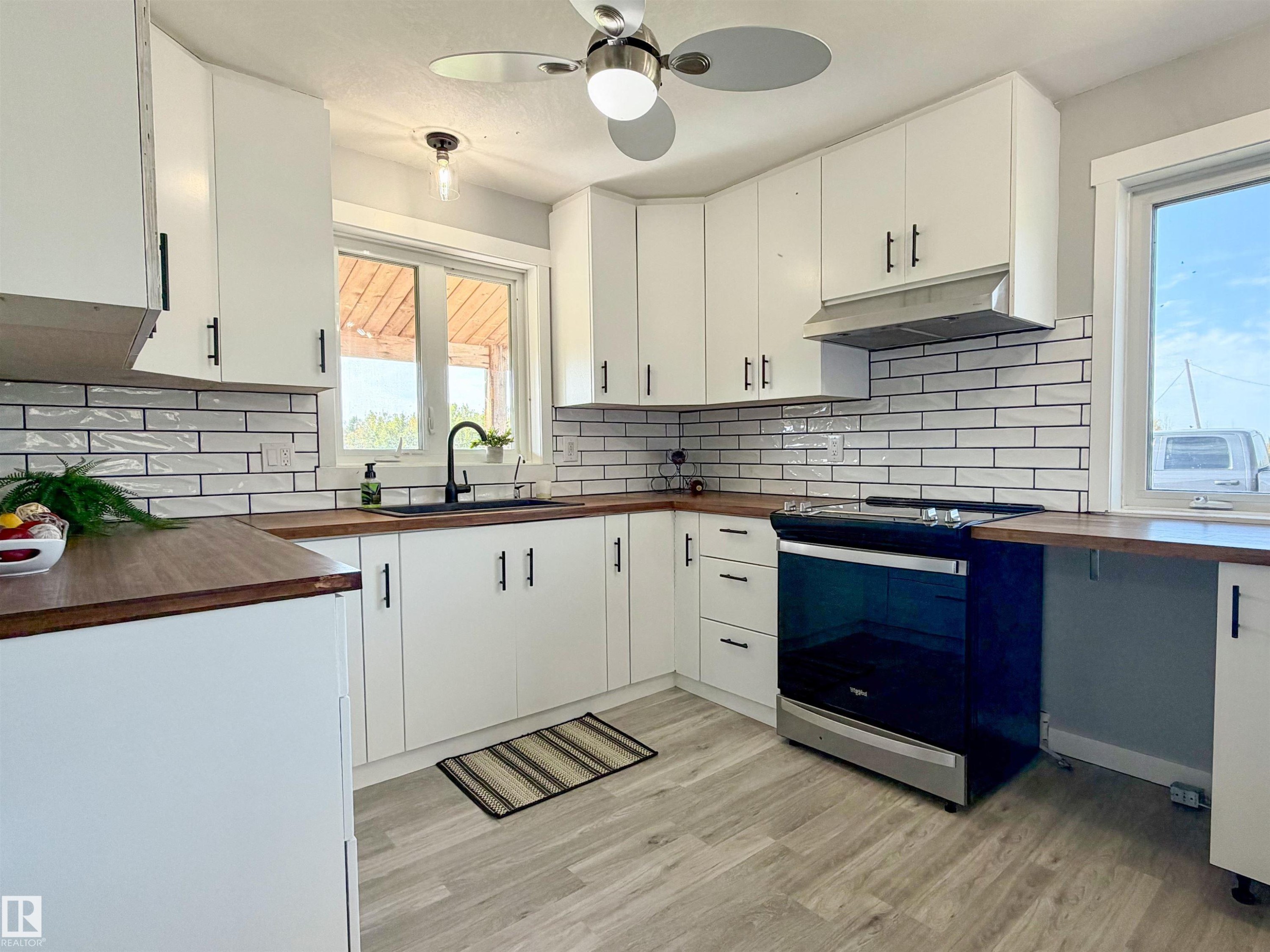 4211 Twp Rd 580, Rural Barrhead County, AB