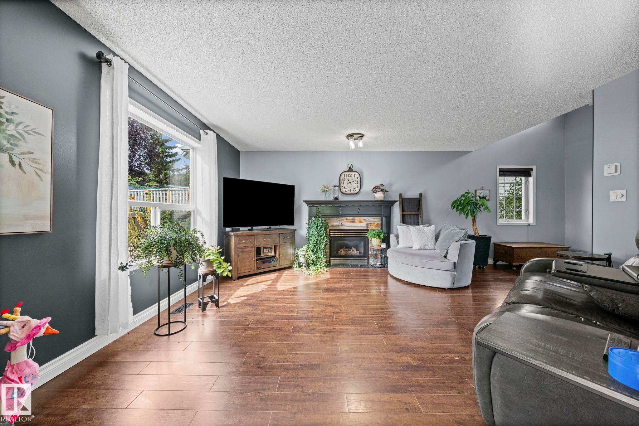 3113 41A Avenue Nw, Edmonton, AB