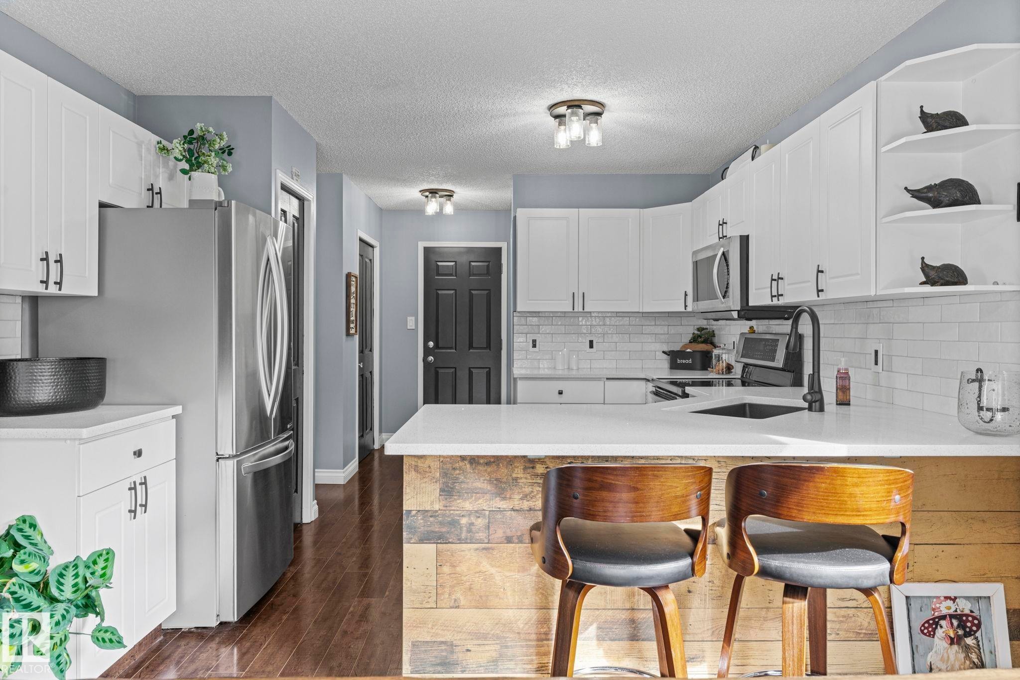 3113 41A Avenue Nw, Edmonton, AB
