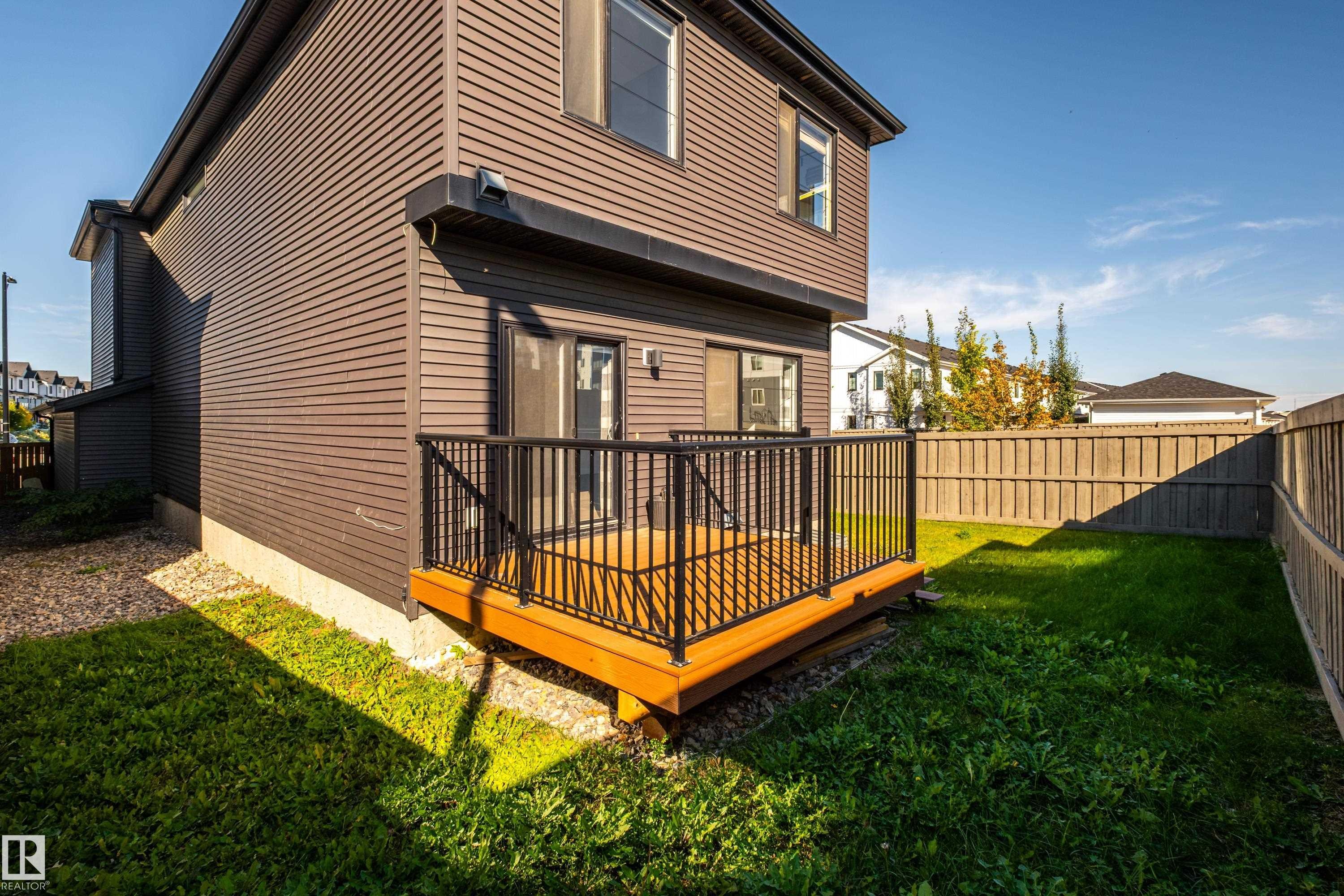 22003 93 Avenue Nw, Edmonton, AB