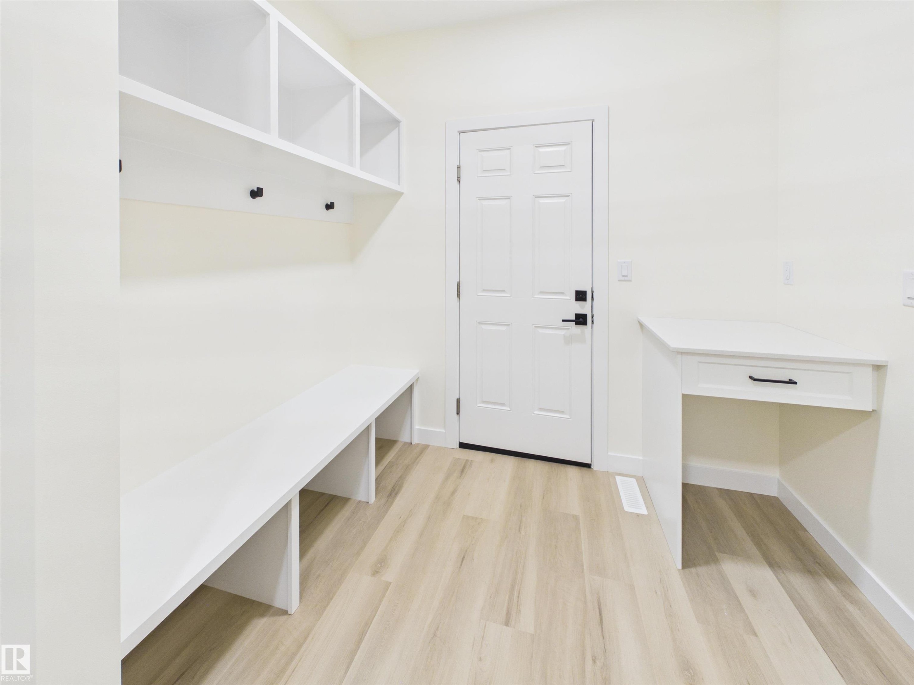 223 Ravine Drive, Devon, AB