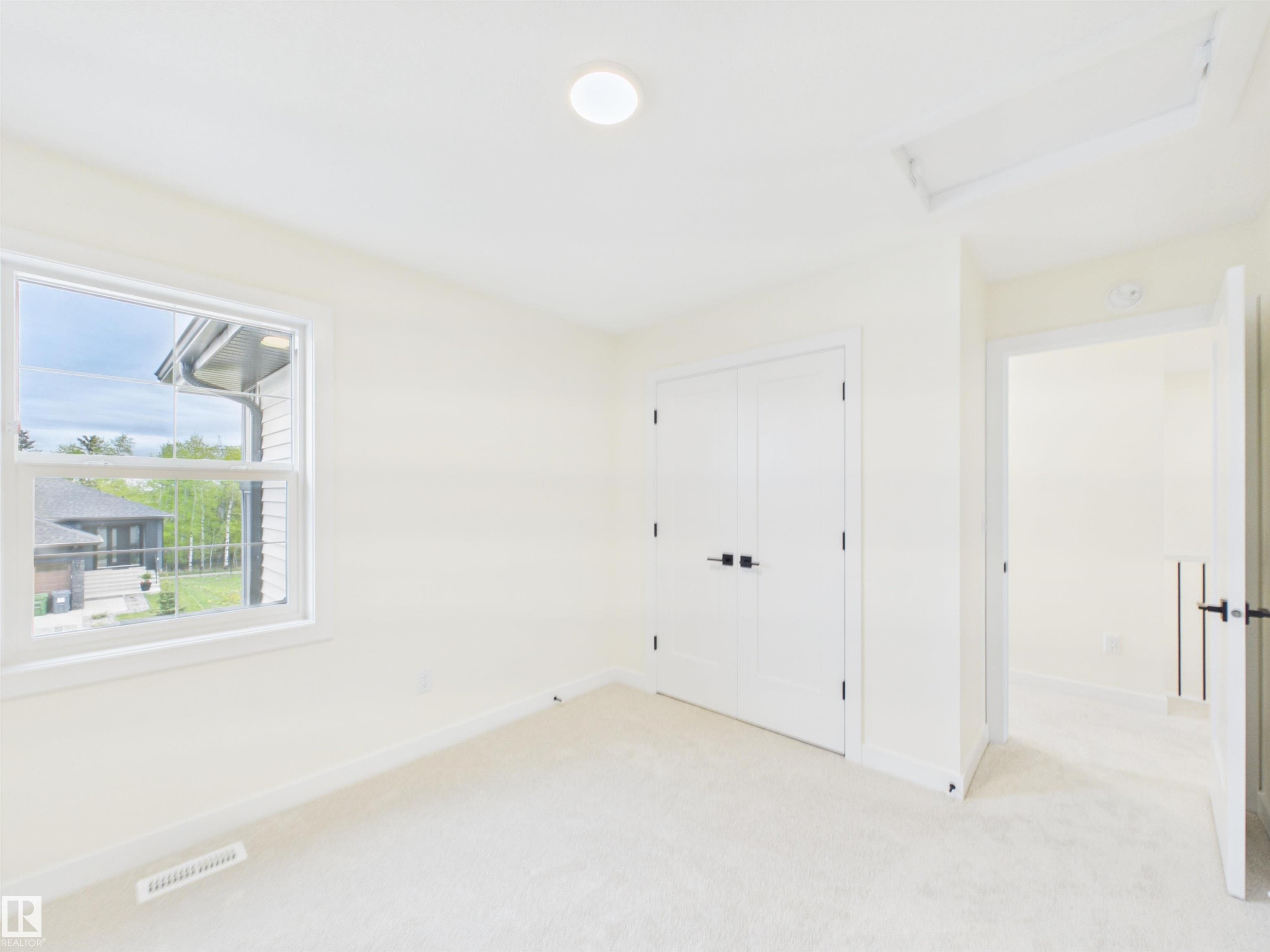 223 Ravine Drive, Devon, AB