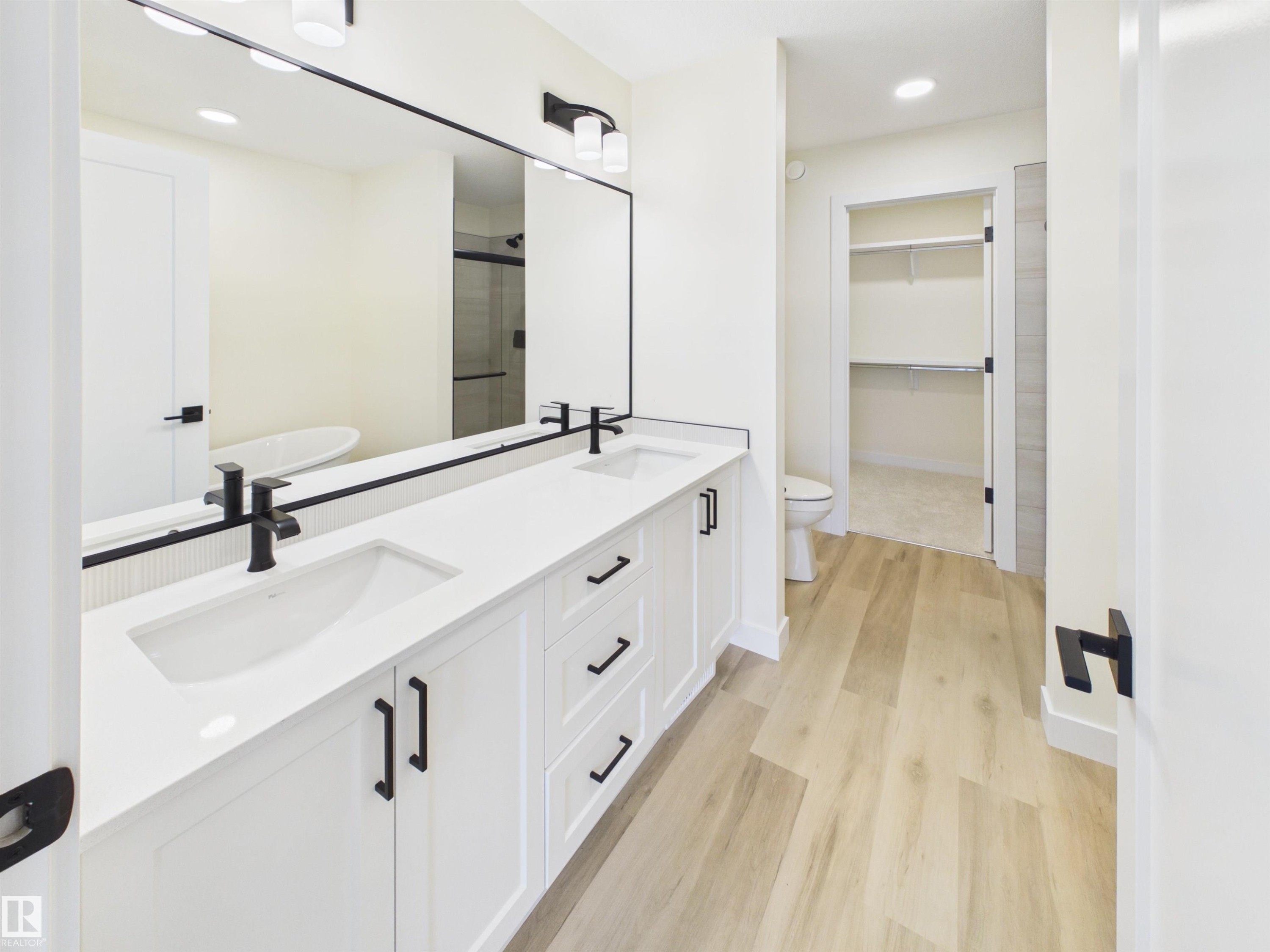 223 Ravine Drive, Devon, AB