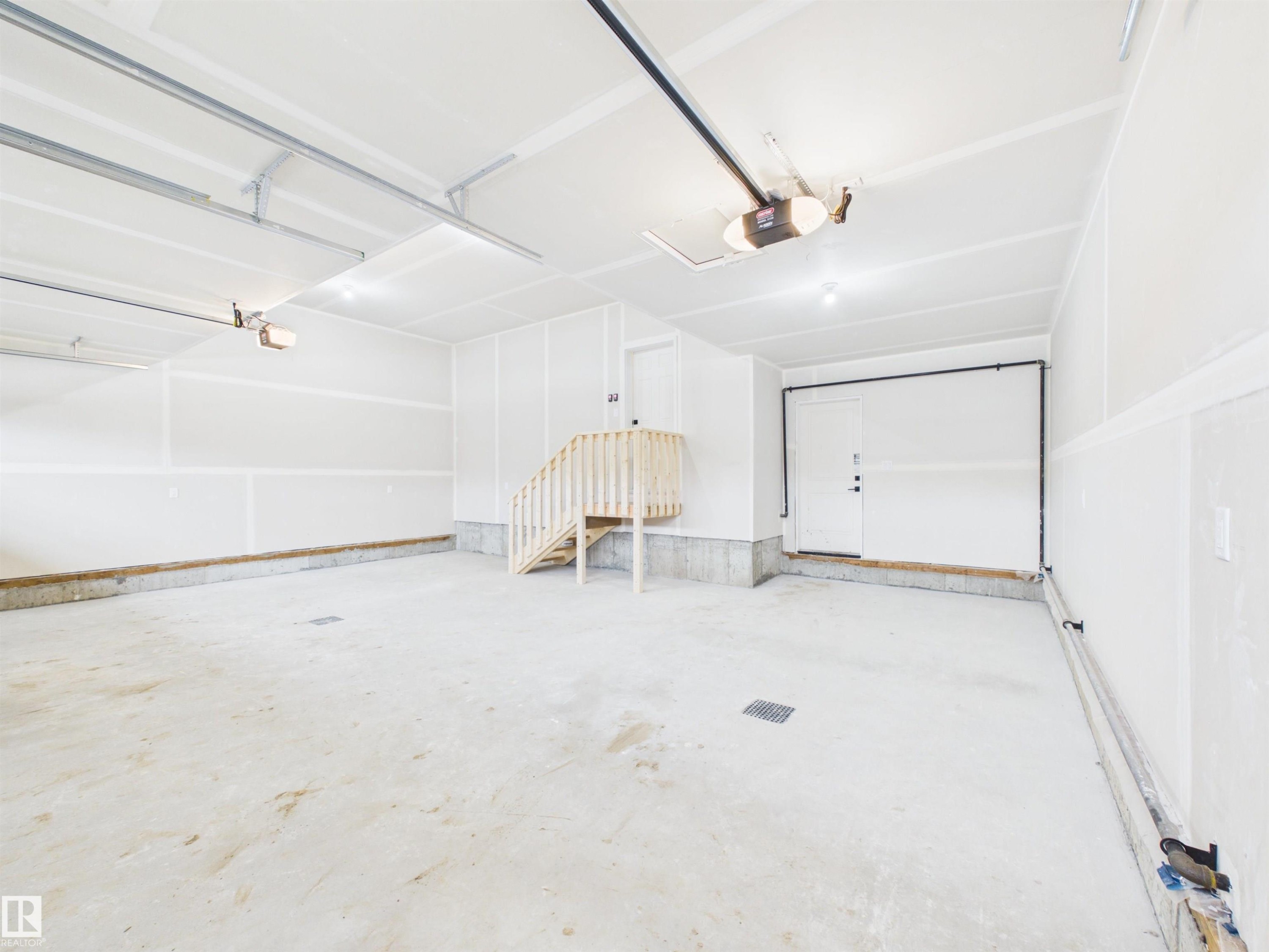 223 Ravine Drive, Devon, AB