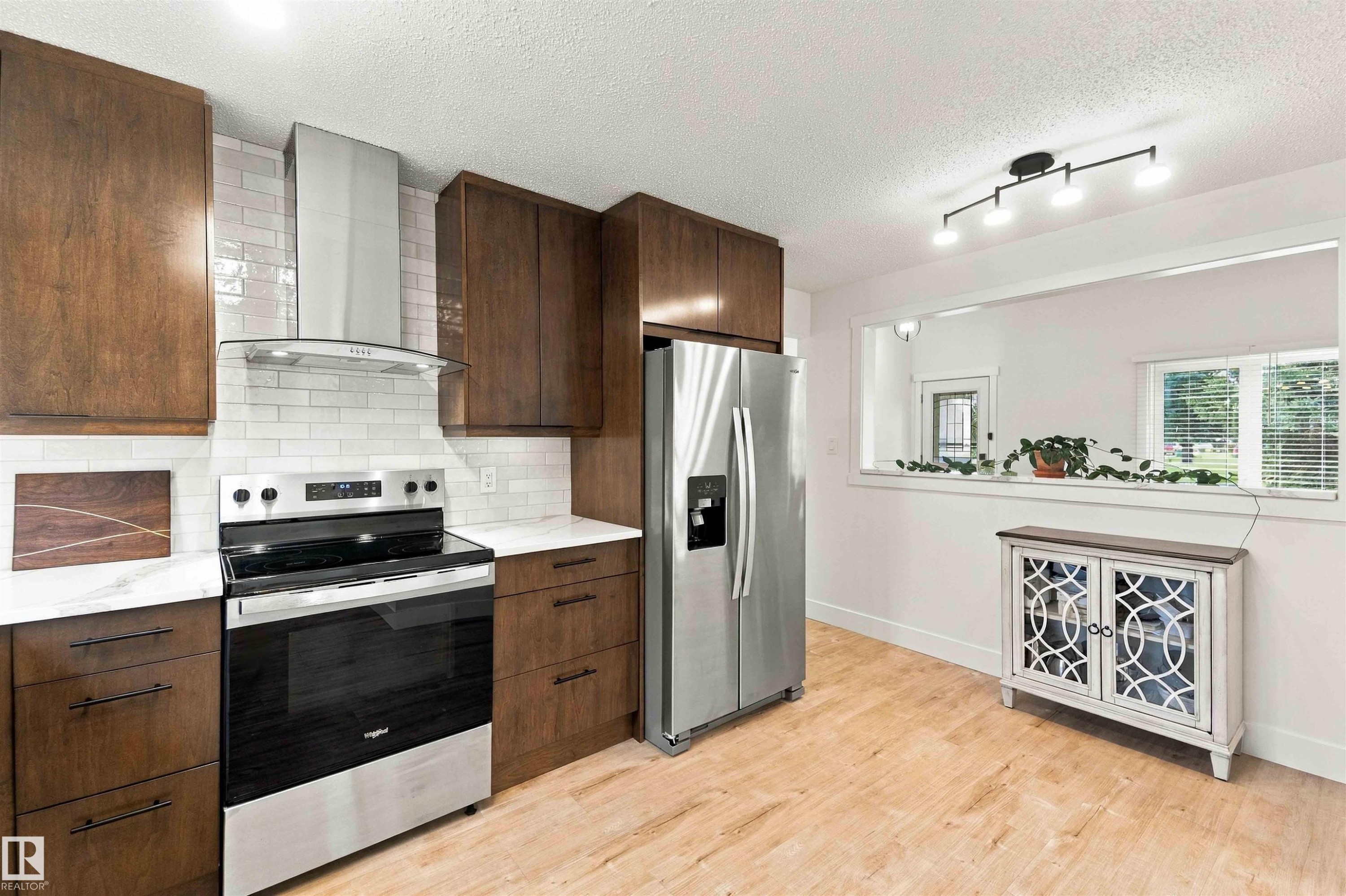 5907 53A Avenue, Redwater, AB