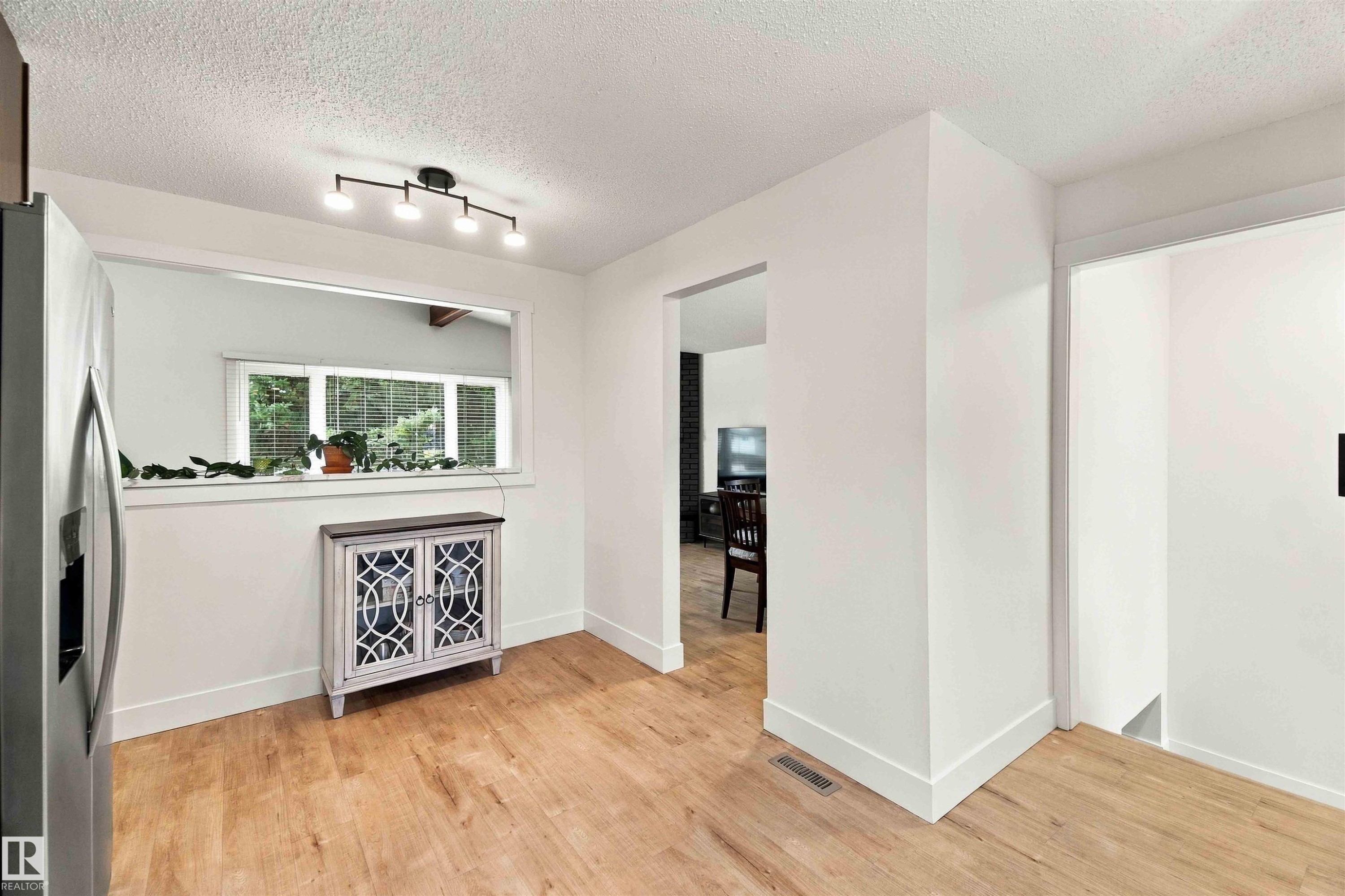5907 53A Avenue, Redwater, AB
