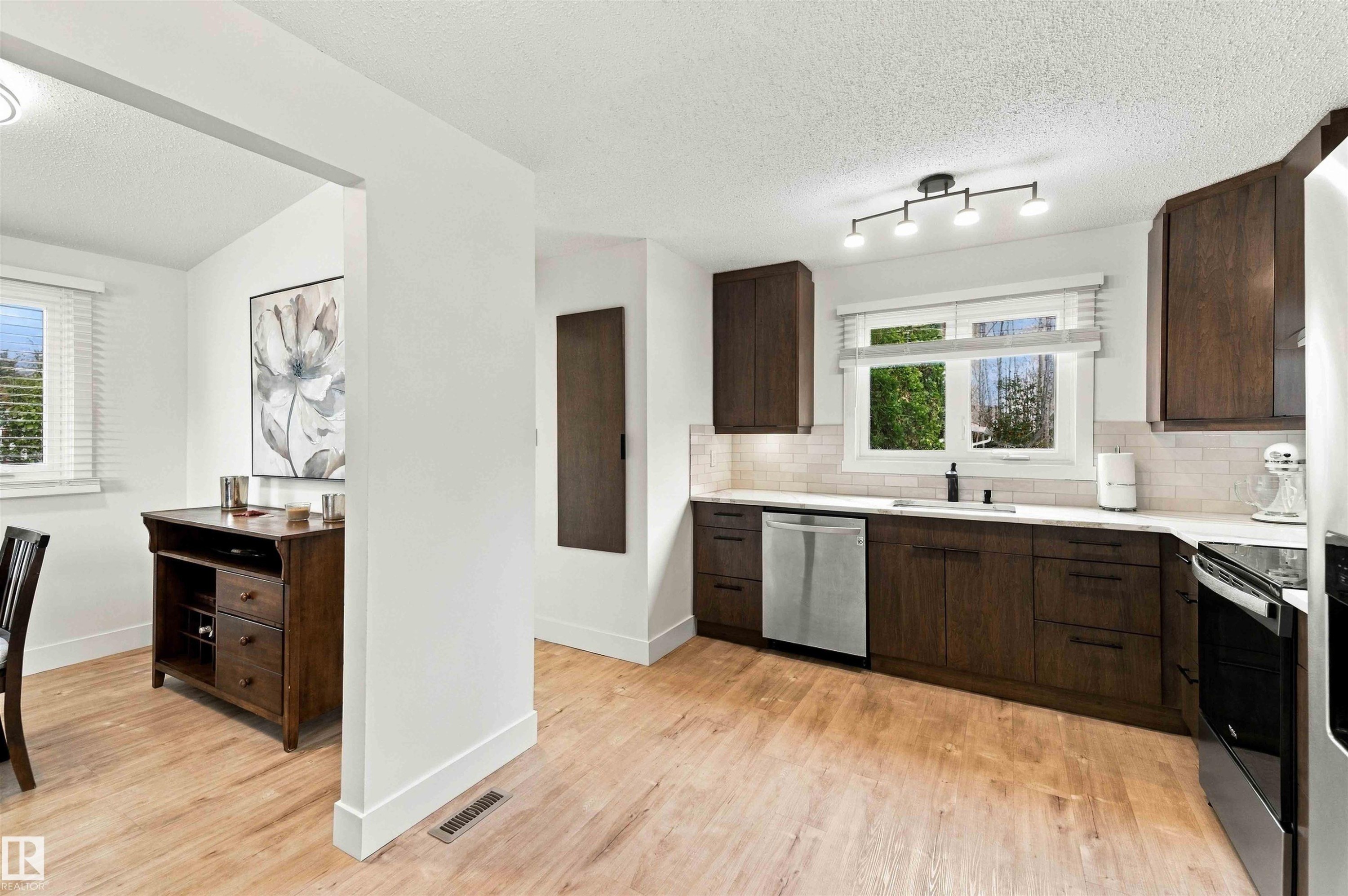 5907 53A Avenue, Redwater, AB