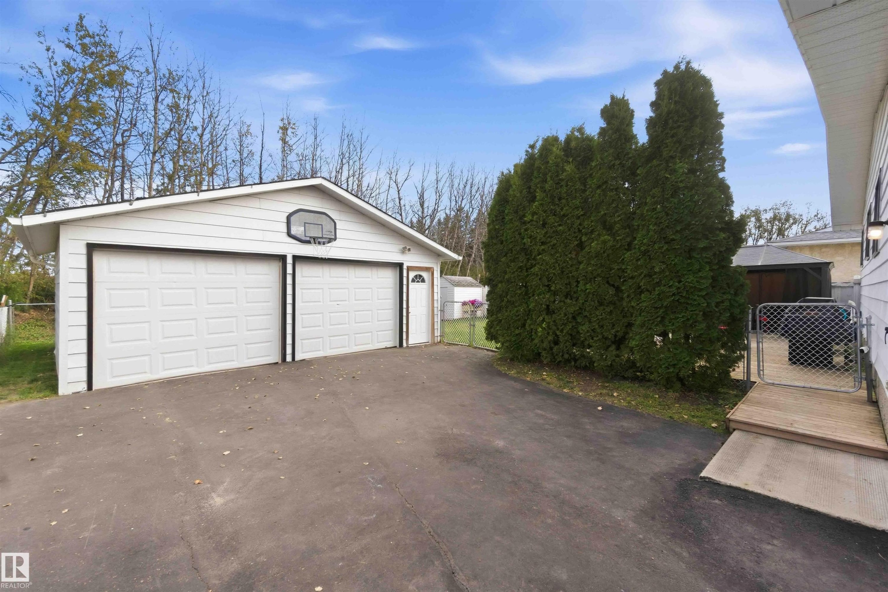5907 53A Avenue, Redwater, AB