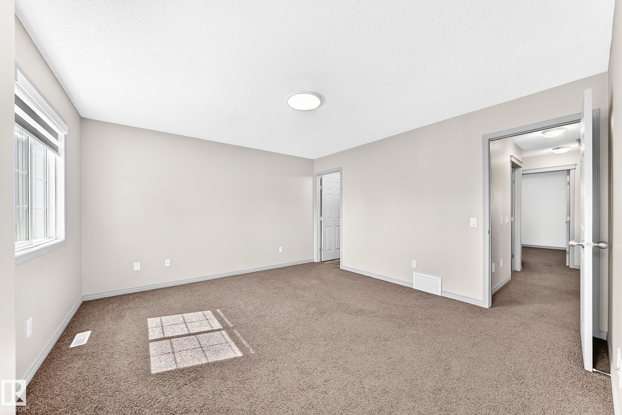 8314 180A Avenue Nw, Edmonton, AB