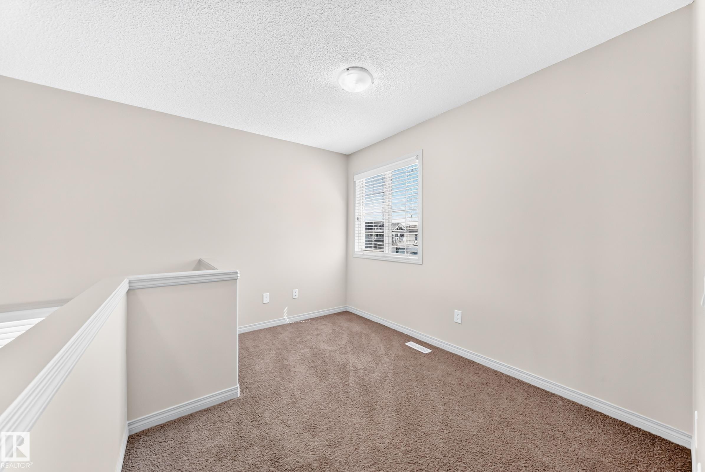 8314 180A Avenue Nw, Edmonton, AB