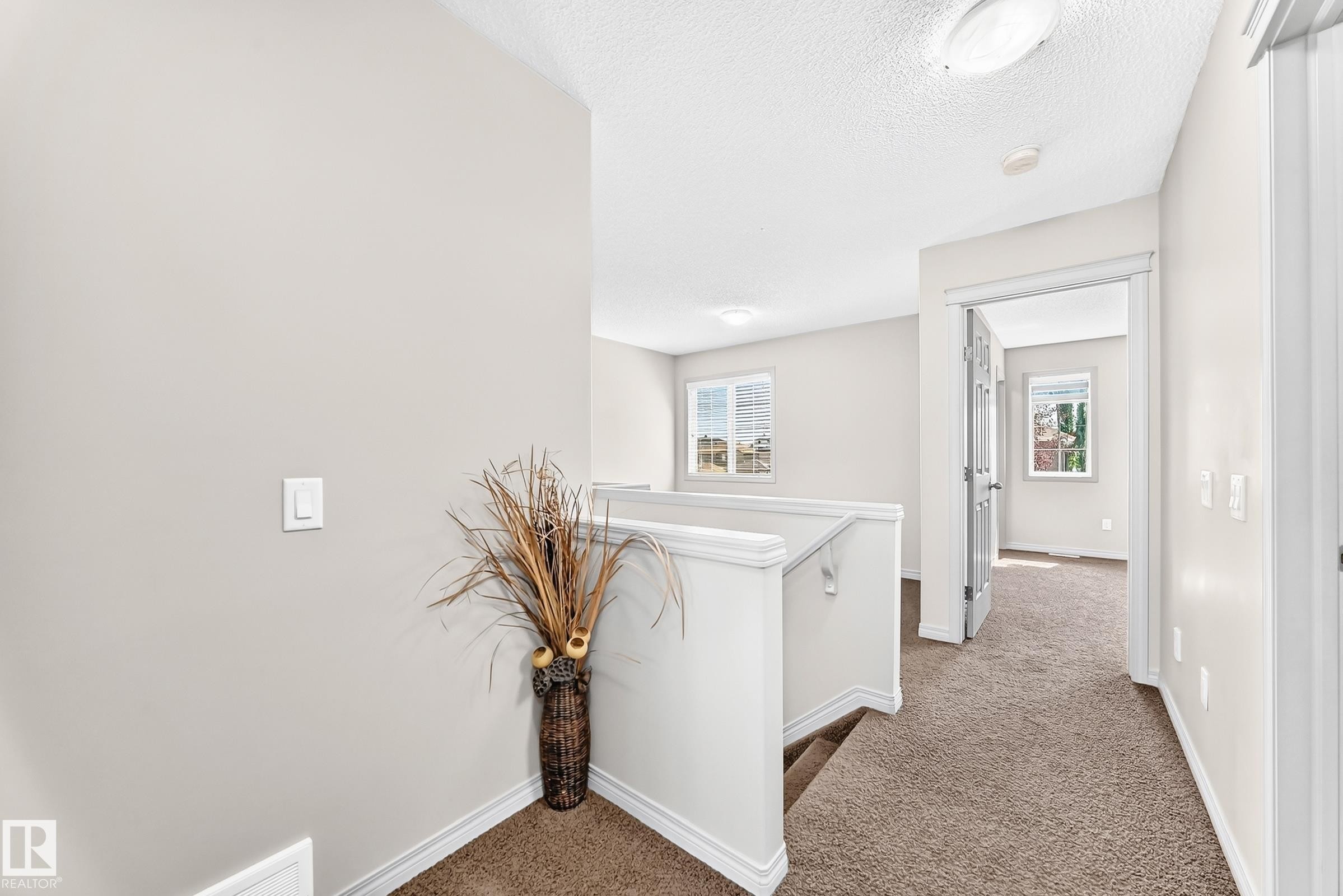 8314 180A Avenue Nw, Edmonton, AB