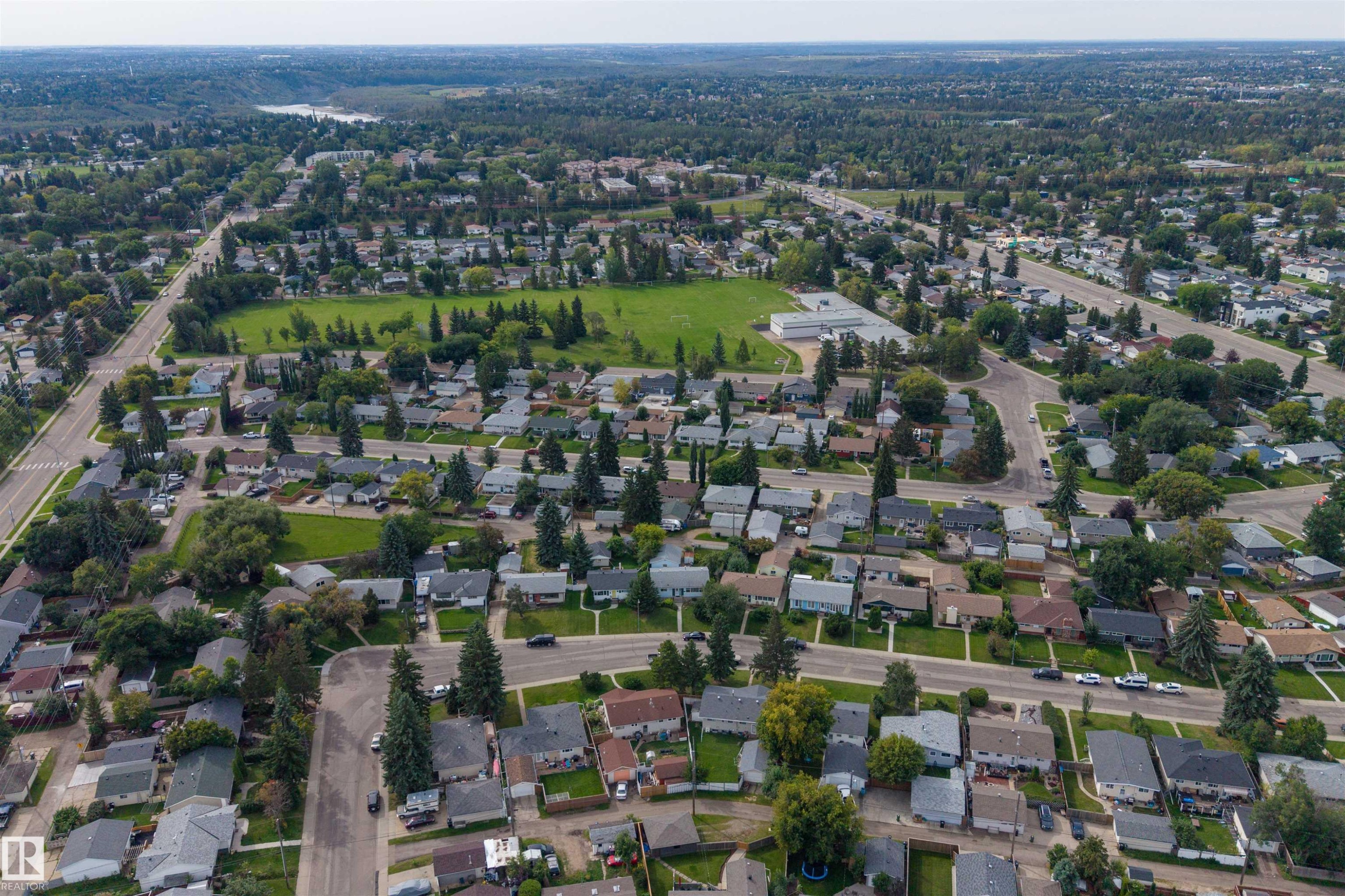 15711 84 Avenue Nw, Edmonton, AB