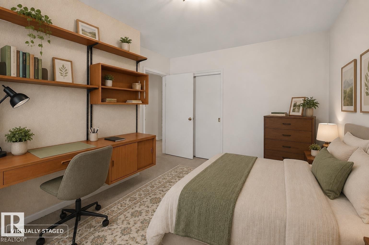 7704 104 Avenue Nw, Edmonton, AB