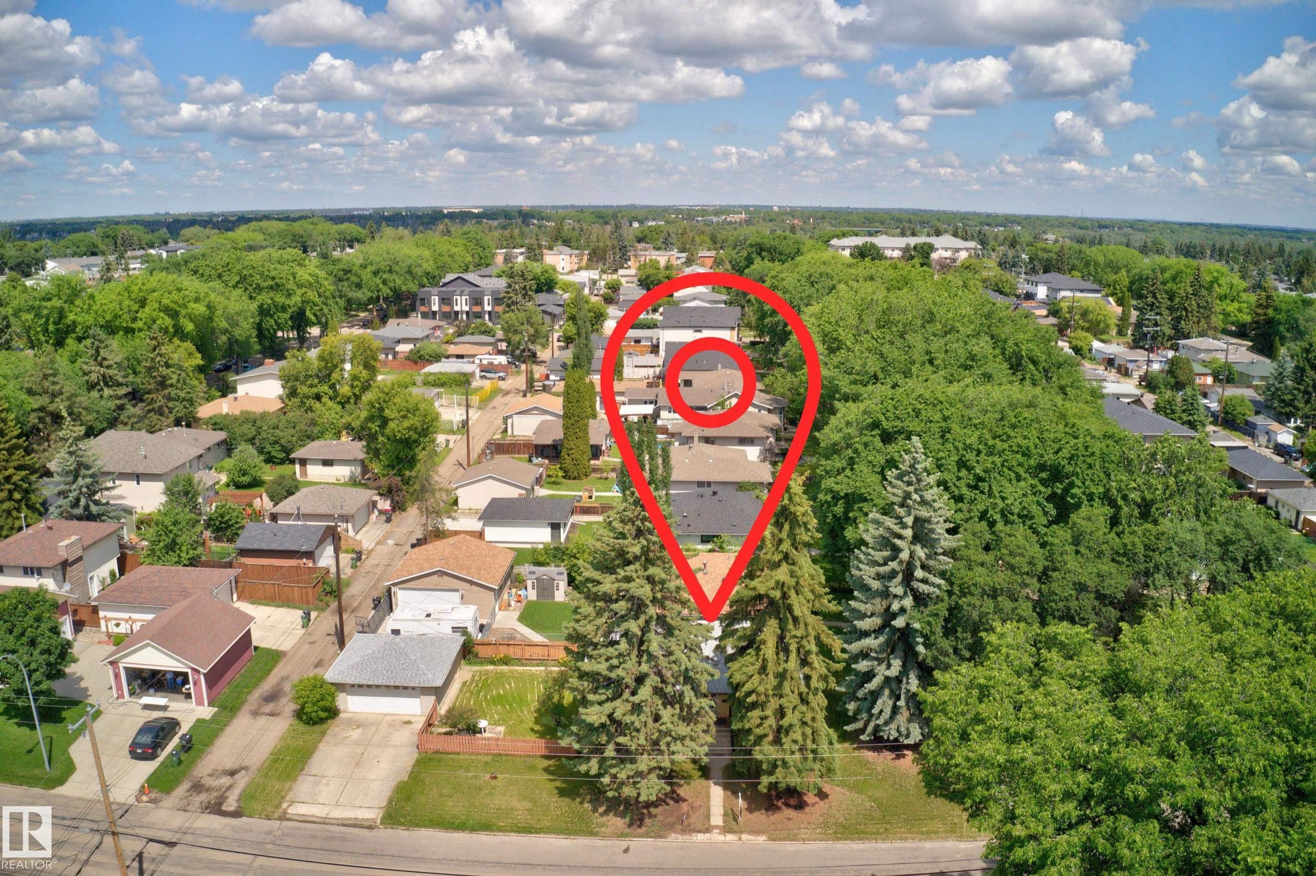 7704 104 Avenue Nw, Edmonton, AB