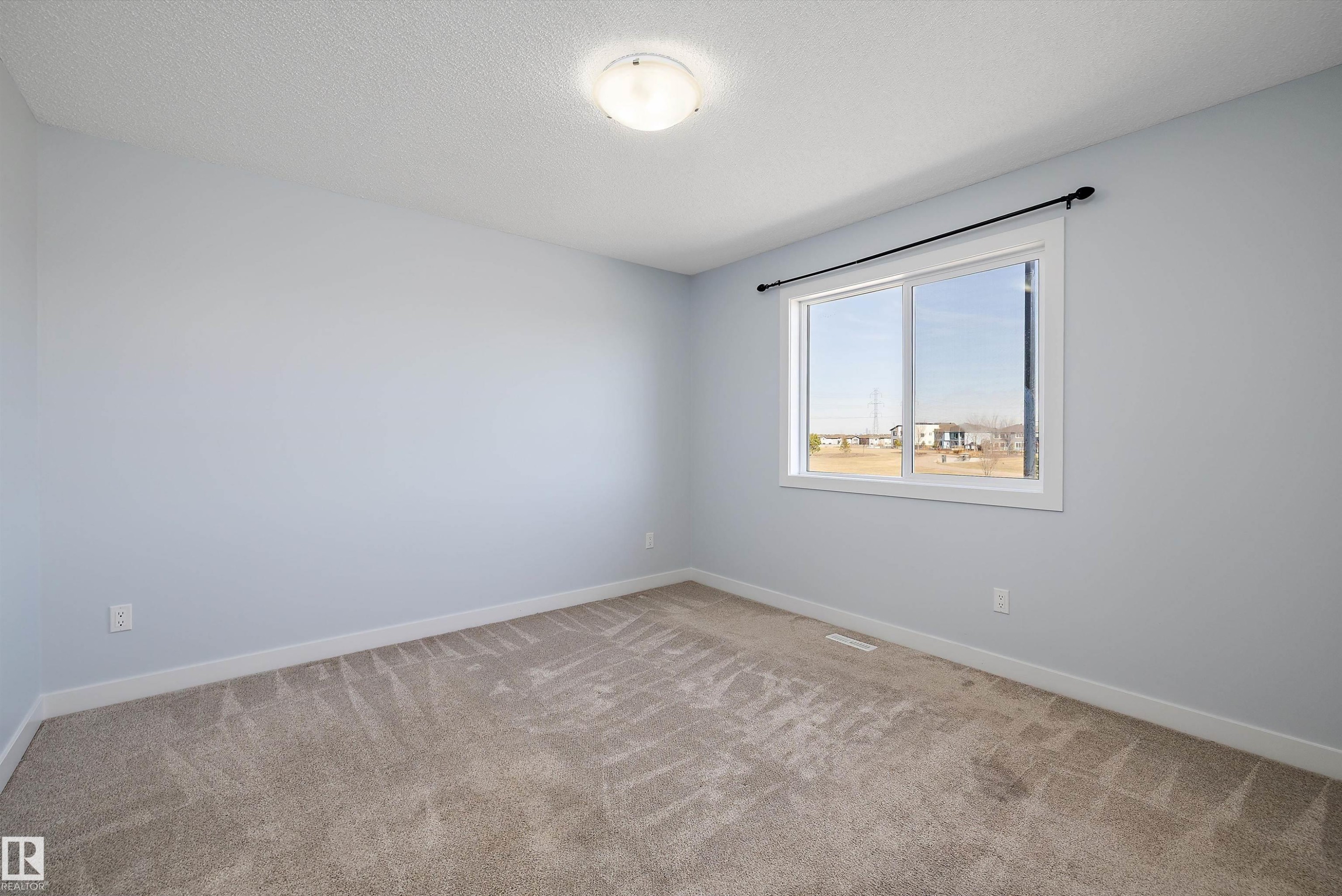 2611 14 Avenue Nw, Edmonton, AB