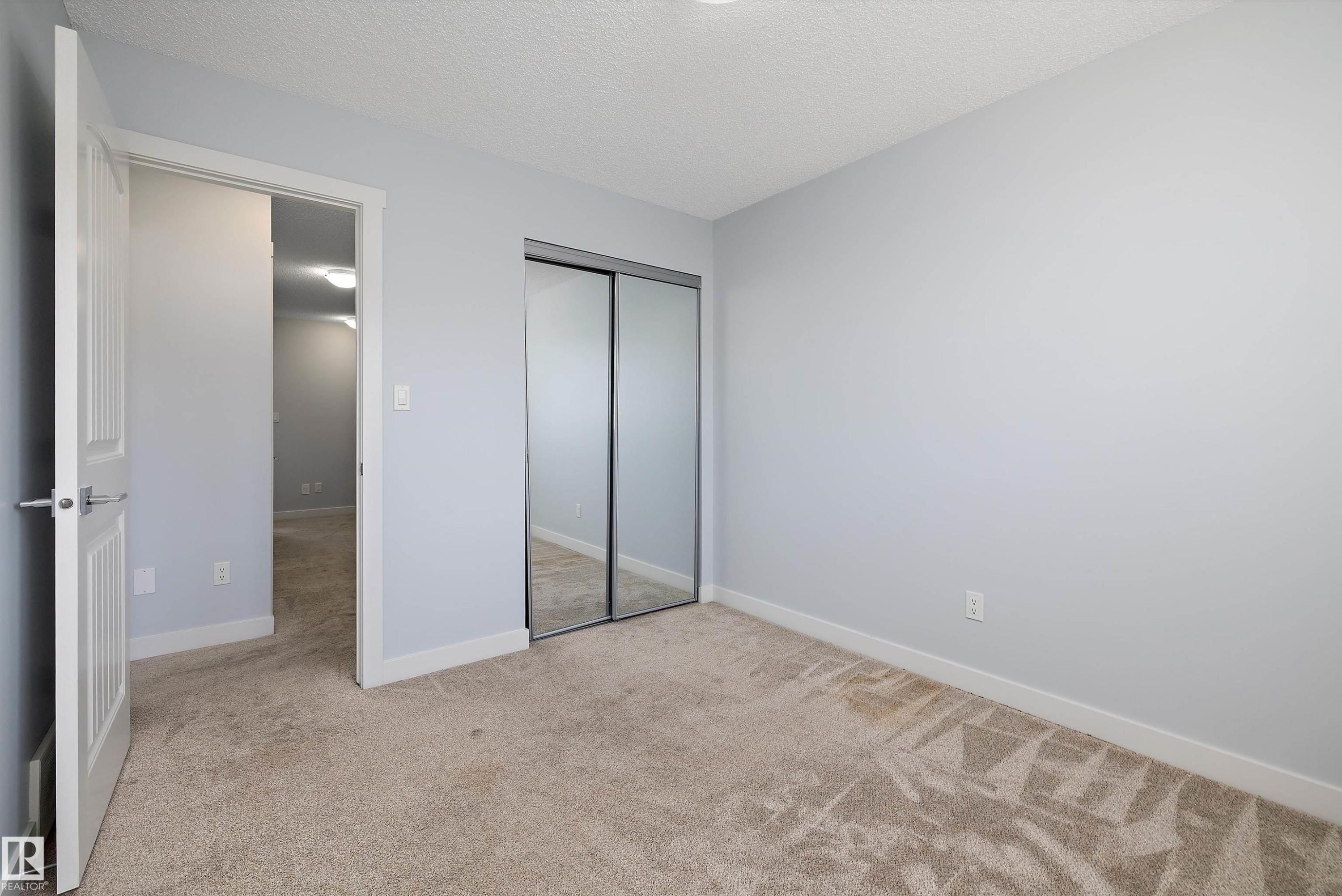 2611 14 Avenue Nw, Edmonton, AB