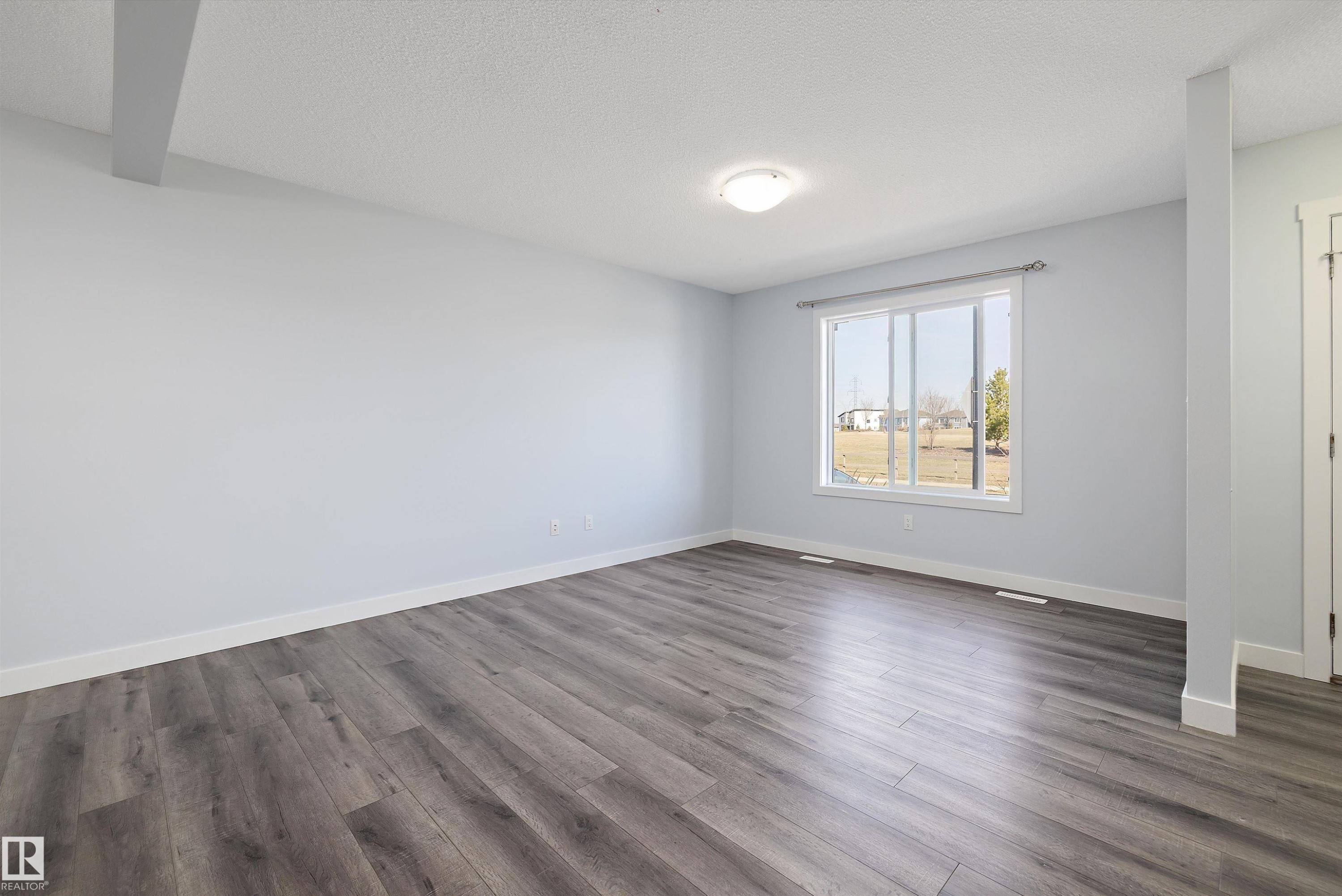 2611 14 Avenue Nw, Edmonton, AB