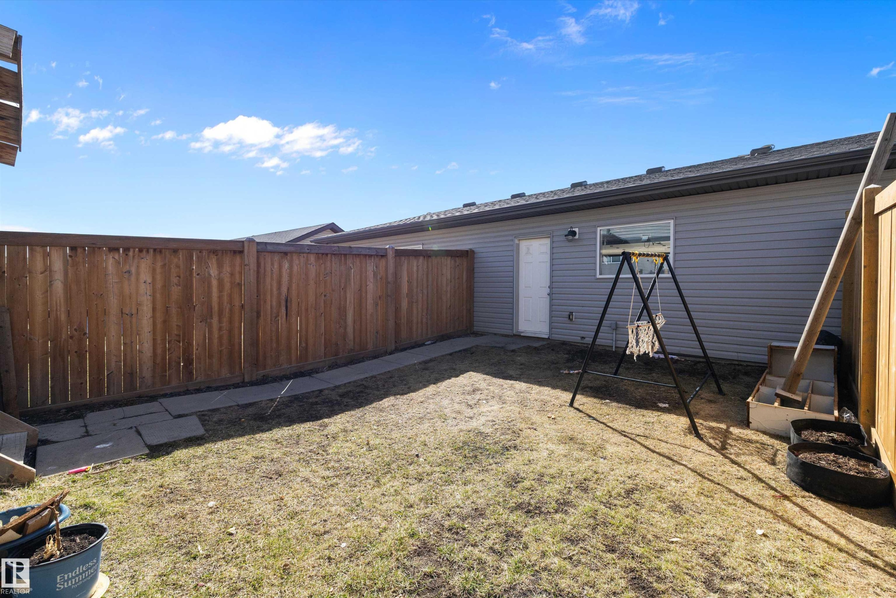 2611 14 Avenue Nw, Edmonton, AB