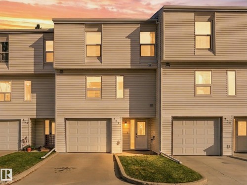 202 KINGSFIELD Village   Leduc, AB T9E 5K2